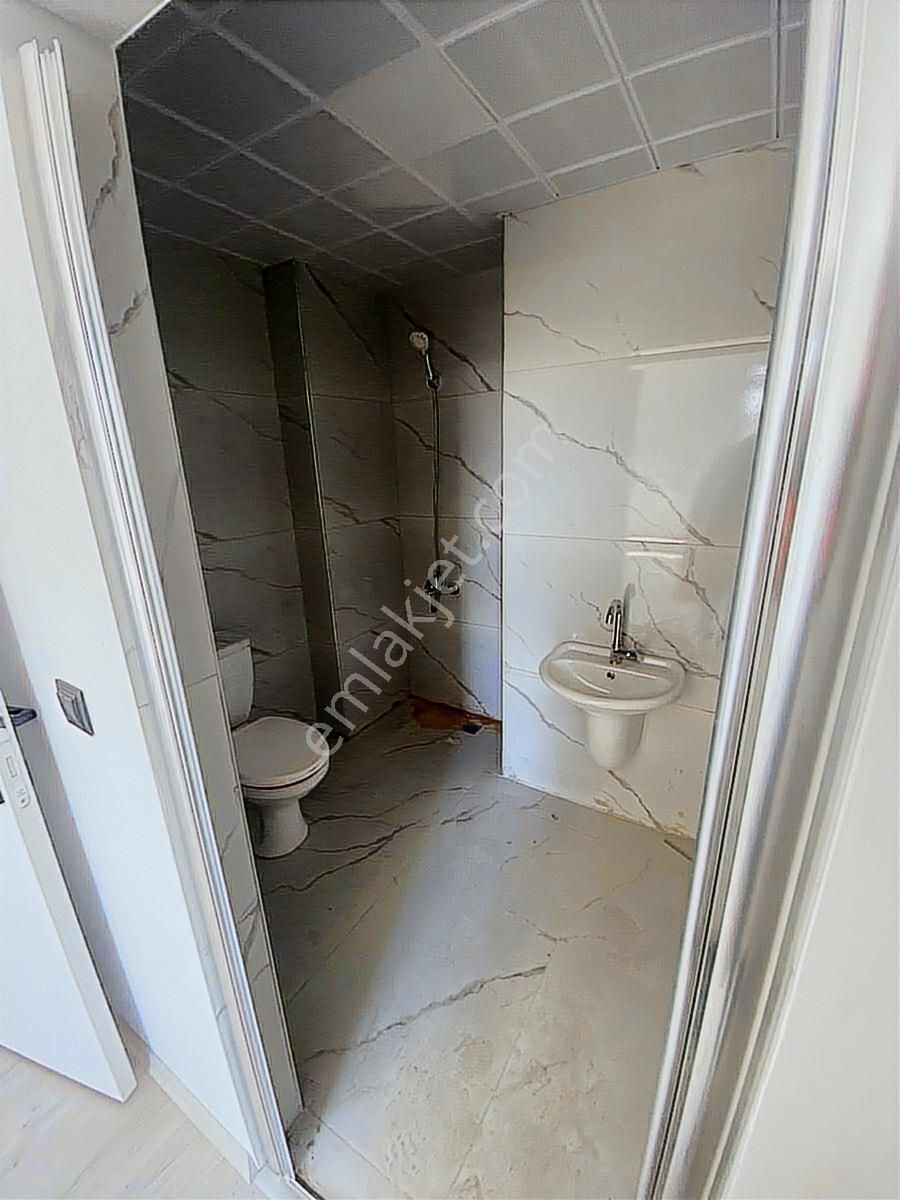 Göksu'dan Yakacık'da Satılık 4.5+1 Yerden Isıtmalı Sıfır Daire - Görsel 27