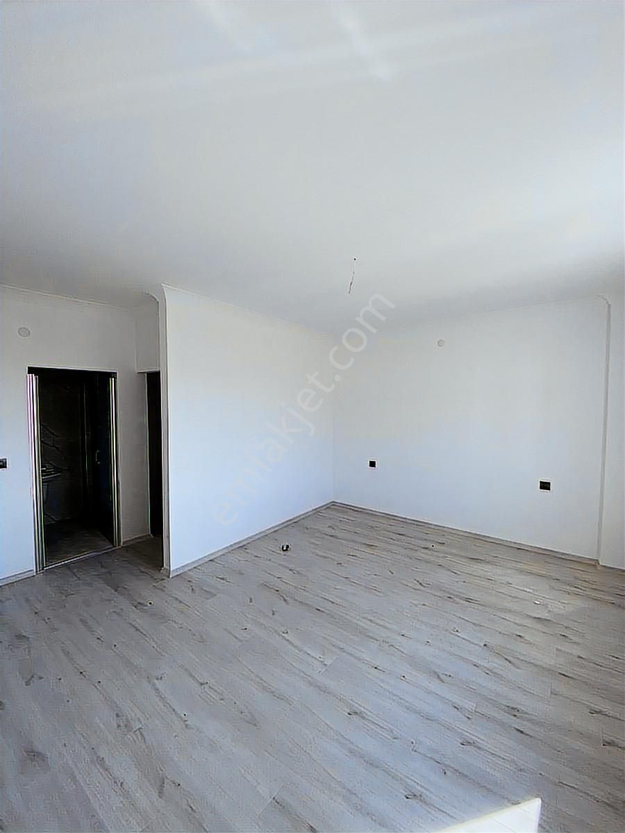 Göksu'dan Yakacık'da Satılık 4.5+1 Yerden Isıtmalı Sıfır Daire - Görsel 17