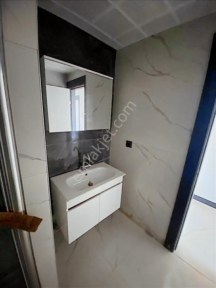 Göksu'dan Yakacık'da Satılık 4.5+1 Yerden Isıtmalı Sıfır Daire - Görsel 18