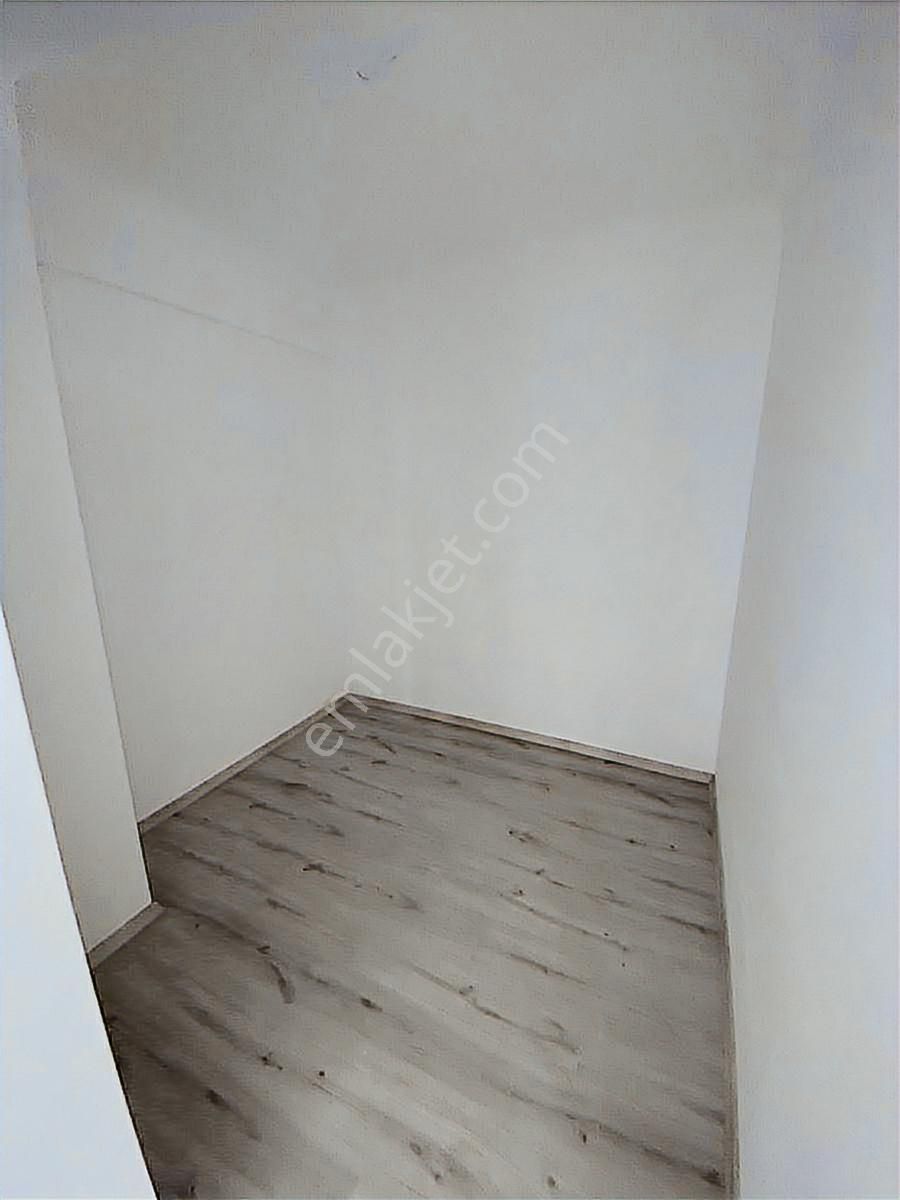 Göksu'dan Yakacık'da Satılık 4.5+1 Yerden Isıtmalı Sıfır Daire - Görsel 3