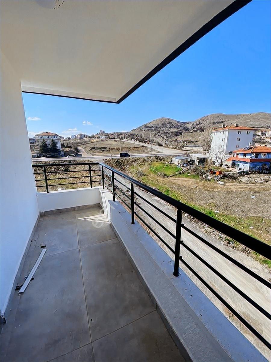 Göksu'dan Yakacık'da Satılık 4.5+1 Yerden Isıtmalı Sıfır Daire - Görsel 11