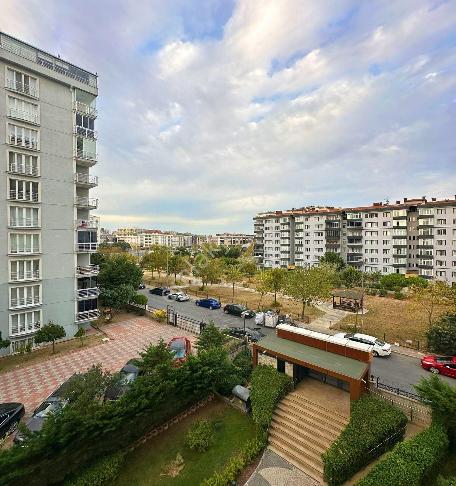 Beylikdüzü Marmara Mah Satılık 3+1 150 M2 Geniş Fırsat Daire - Görsel 29