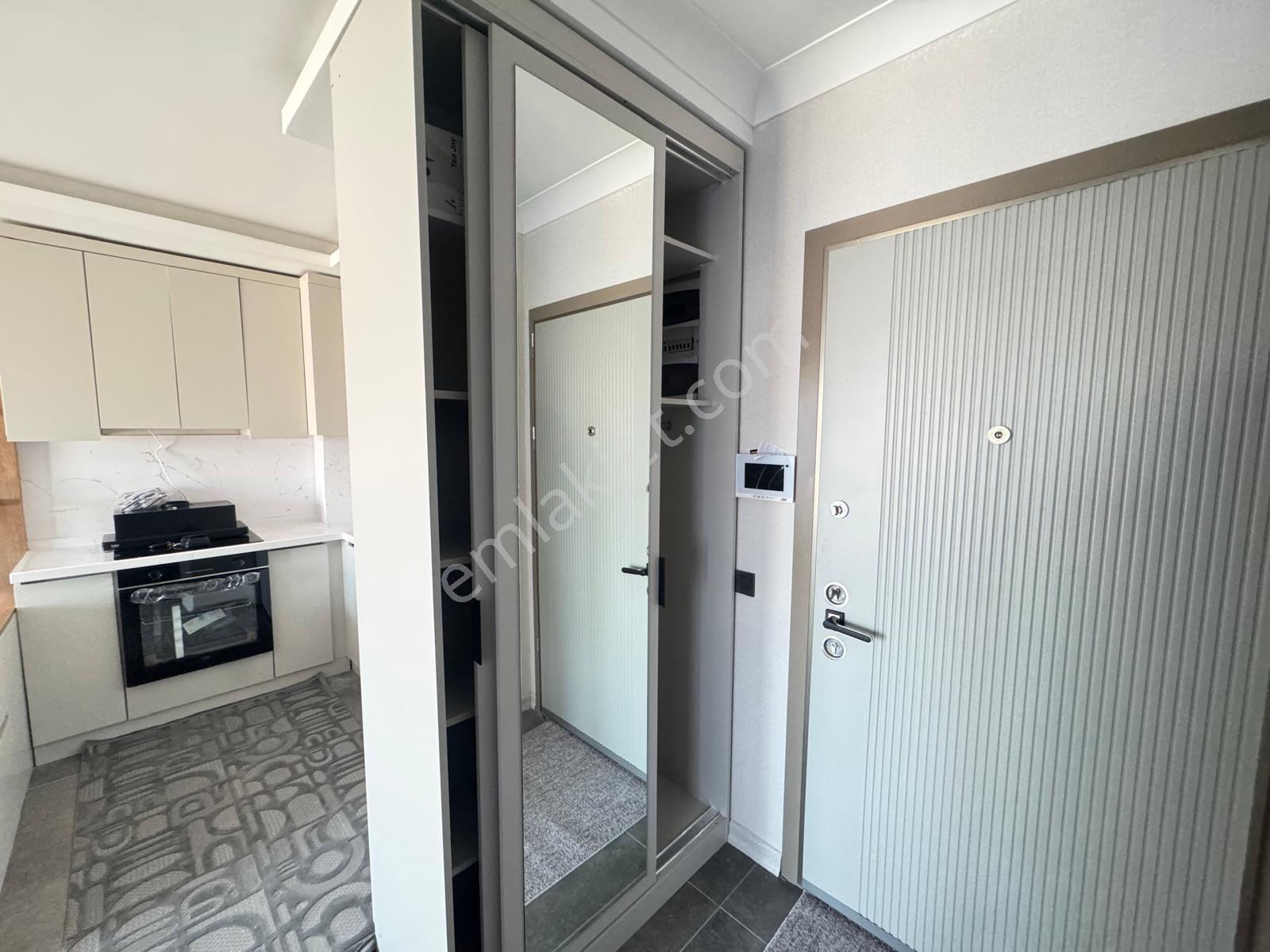 Alaçatıdan İncekte/güvenlikli Sitede/2.katta/sıfır Eşyalı/1+1 - Görsel 18