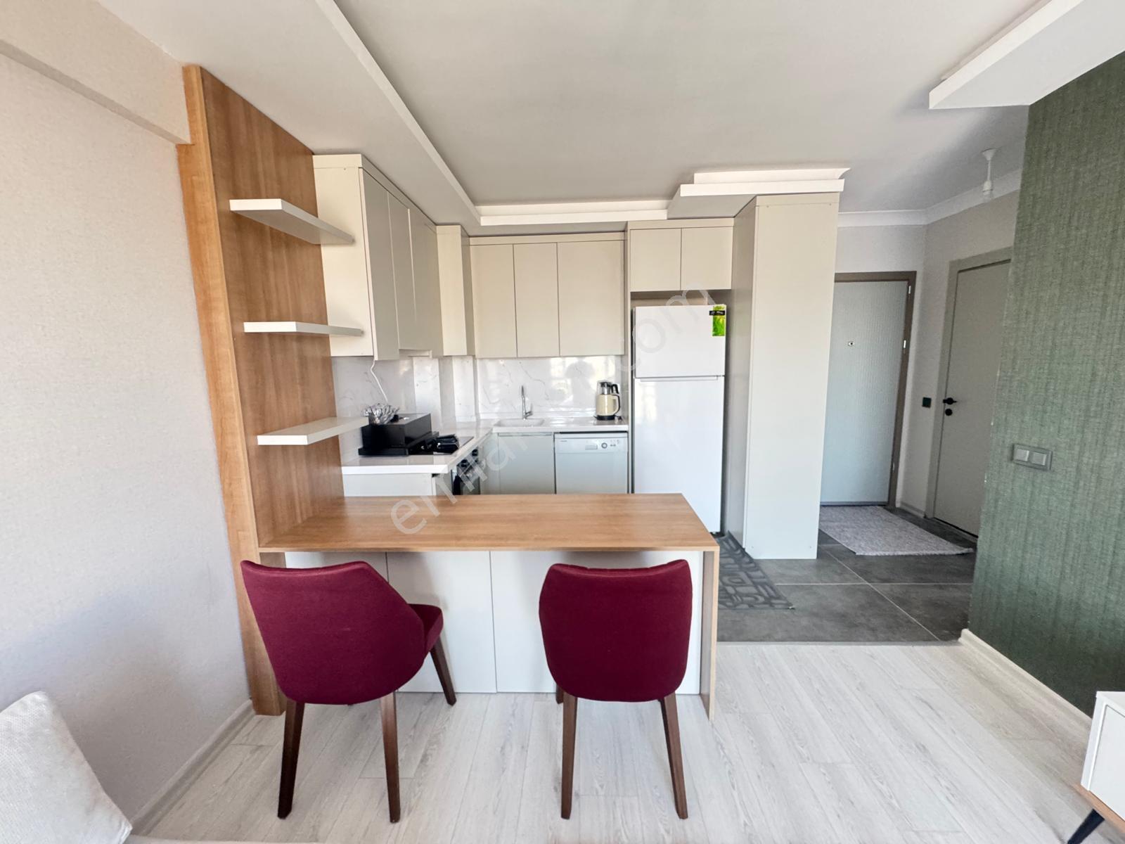 Alaçatıdan İncekte/güvenlikli Sitede/2.katta/sıfır Eşyalı/1+1 - Görsel 31