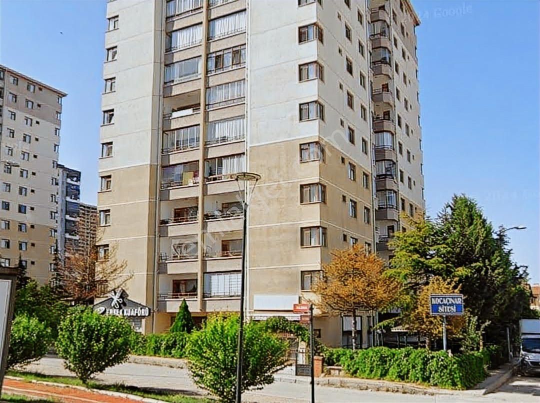 Murat Türkmen'den -fırsat- Eminevime_uygun Metro_yakını Asansörlü 1.ara_katta 3+1_daire