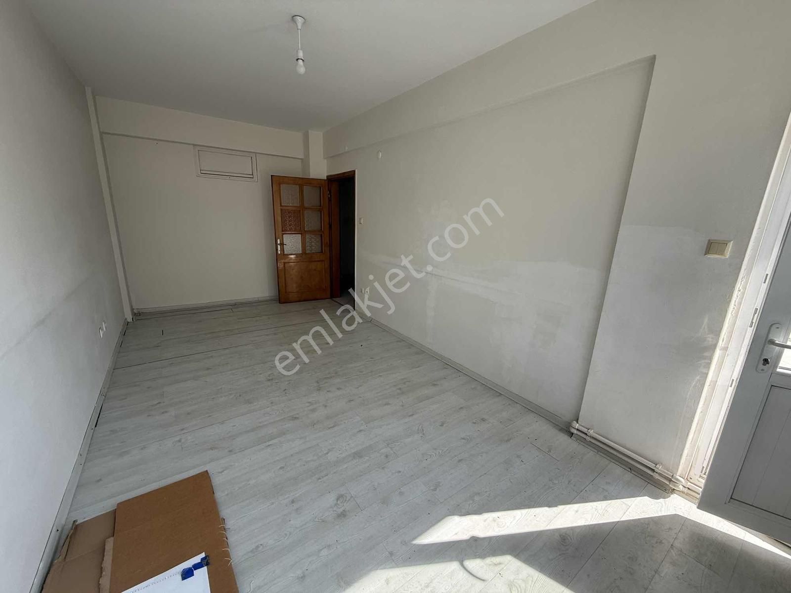Fl Emlaktan Çamlıca Cami Yakını 2+1 Arakat - Görsel 10