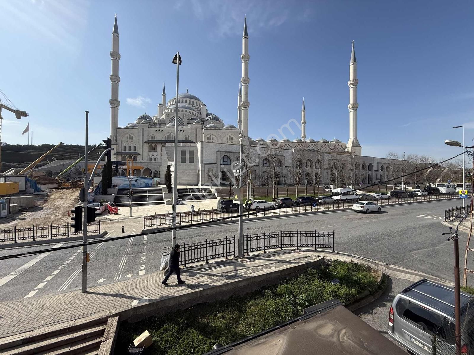 Fl Emlaktan Çamlıca Cami Yakını 2+1 Arakat - Görsel 16