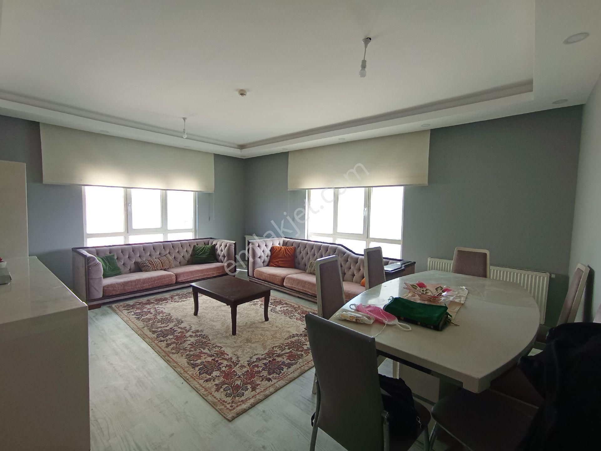 Esenyurt Site İçerisinde Kiralık 3+1 Eşyalı Daire - Görsel 5