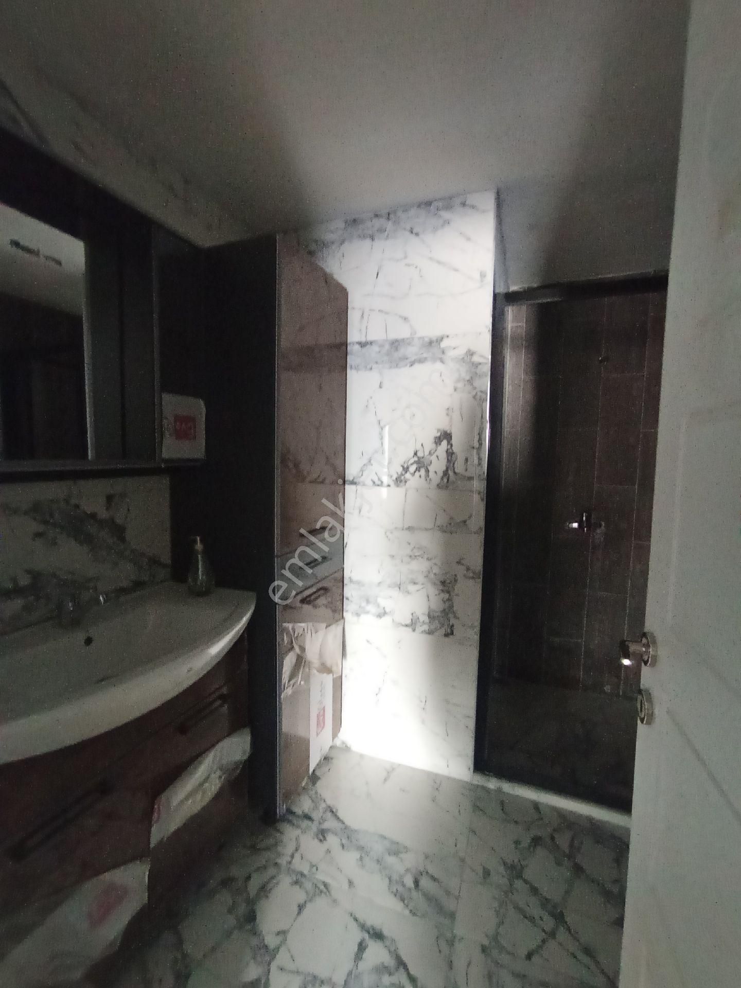 Esenyurt Site İçerisinde Kiralık 3+1 Eşyalı Daire - Görsel 24