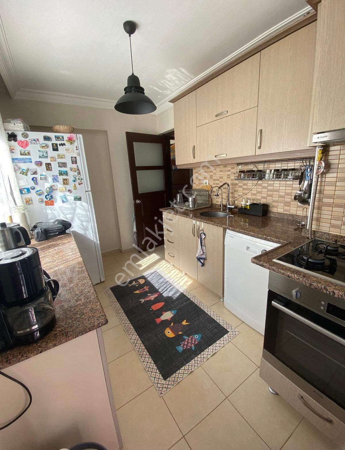 Göztepe Stadı Cepheli Ferah Ve Bakımlı Daire - Görsel 16