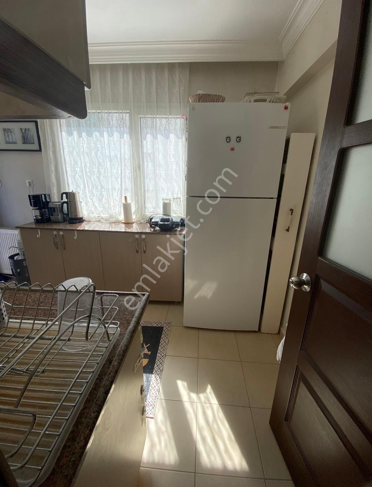 Göztepe Stadı Cepheli Ferah Ve Bakımlı Daire - Görsel 15