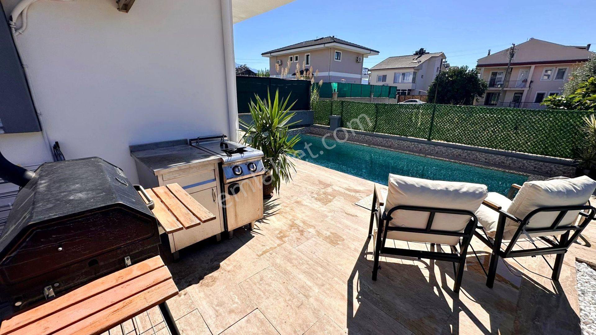 Karagedik'te Satılık Modern İkiz Villa - Görsel 23