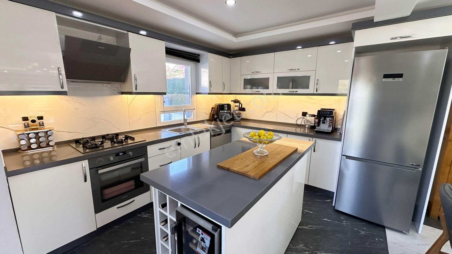 Karagedik'te Satılık Modern İkiz Villa - Görsel 5