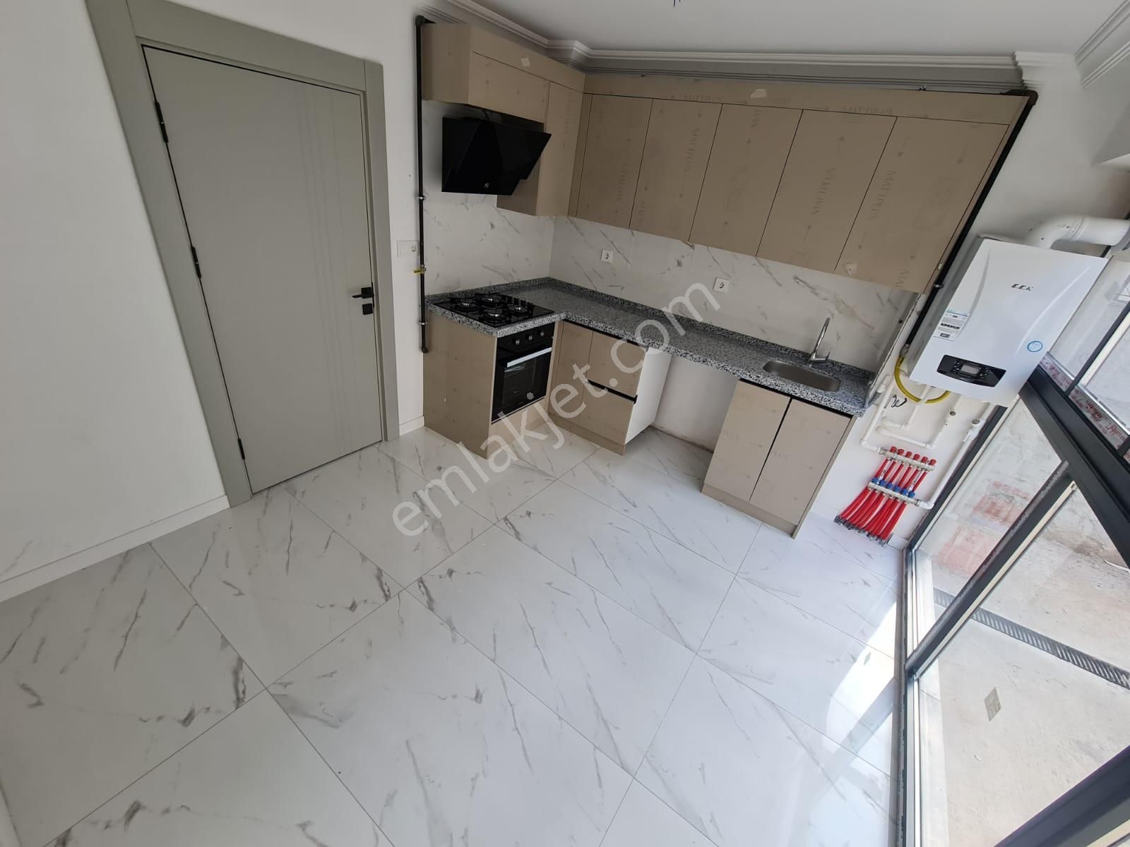 Aydınlıkevler'de Sıfır Binada 2.5 +1 Kiralık Daire-taner Emlak - Görsel 3