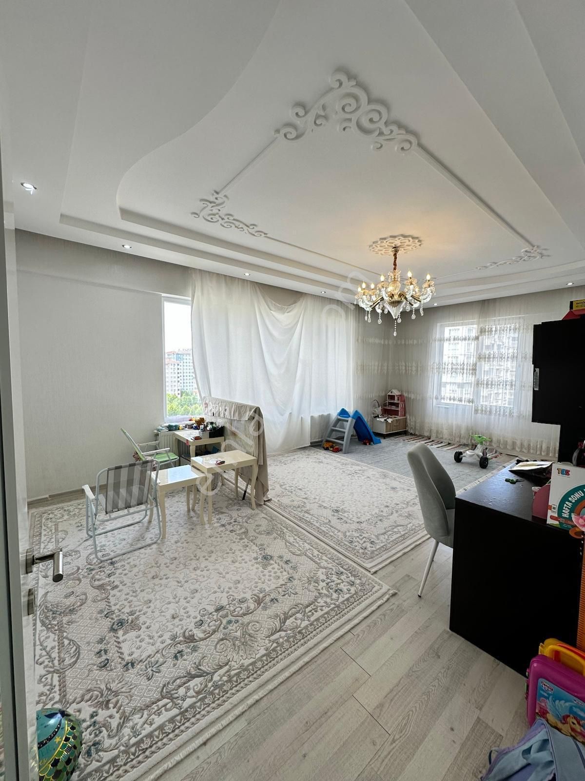 Fıstıklık Mah'de Ultra Lüks 3+1 Masrafsız Ara Kat Sıfır Daire - Görsel 12