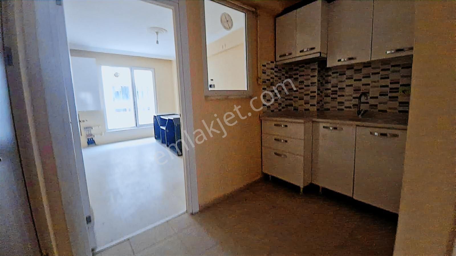 Sütlüce Mahallesinde Ayrı Mutfaklı 1+1 Daire - Görsel 9