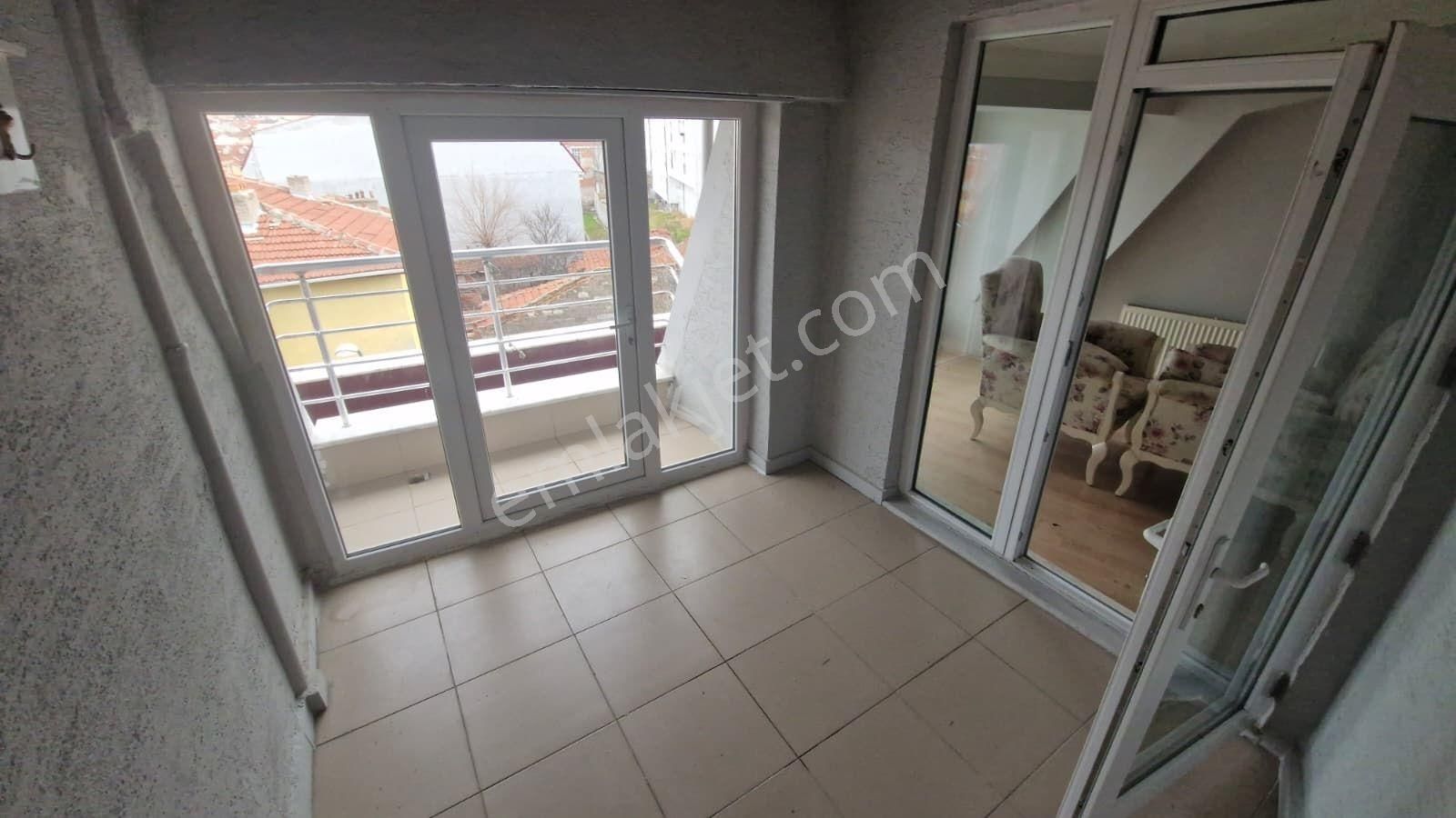 Merkezi Konumda 4+1 Dubleks Çift Balkon,ebv.banyo,kiler - Görsel 9