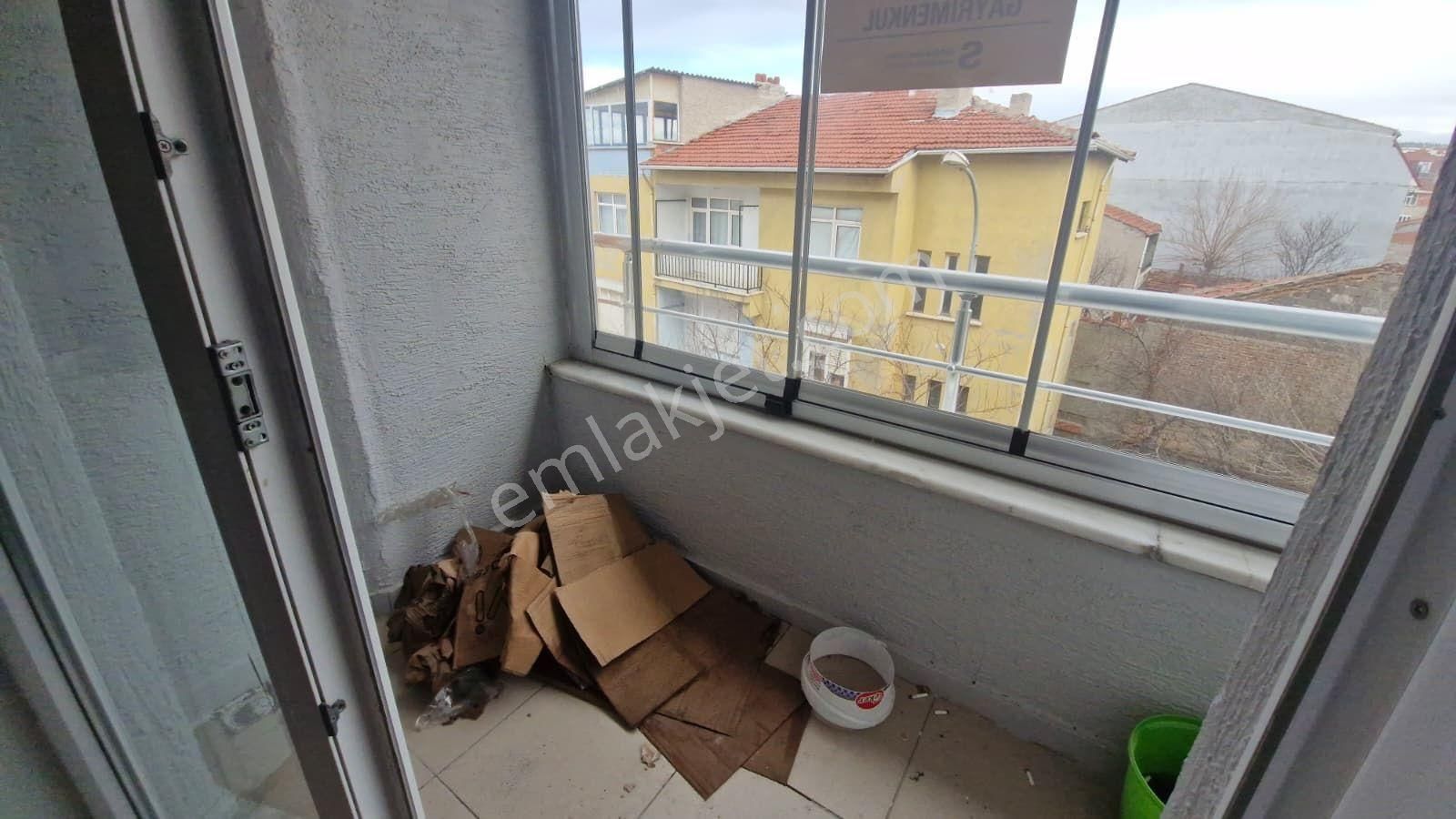 Merkezi Konumda 4+1 Dubleks Çift Balkon,ebv.banyo,kiler - Görsel 20