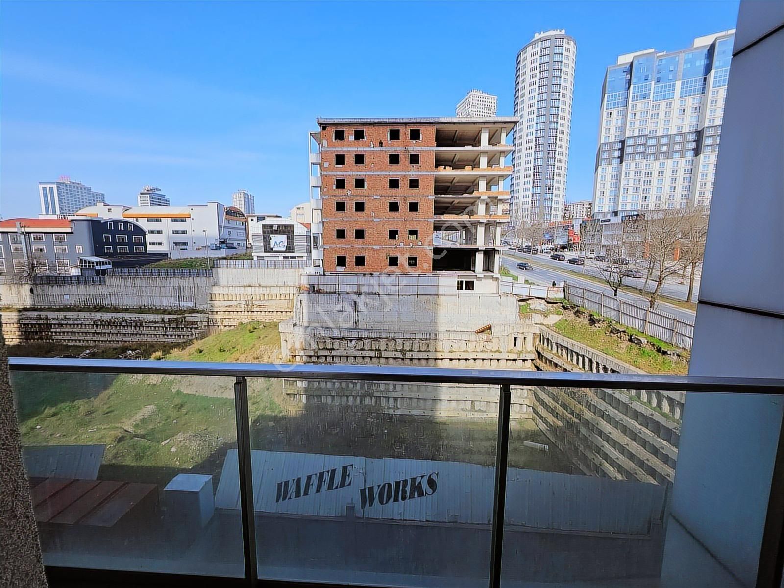 Aris Grand Tower'da Ful Eşyalı Kiralık 1+1 Daire - Görsel 7