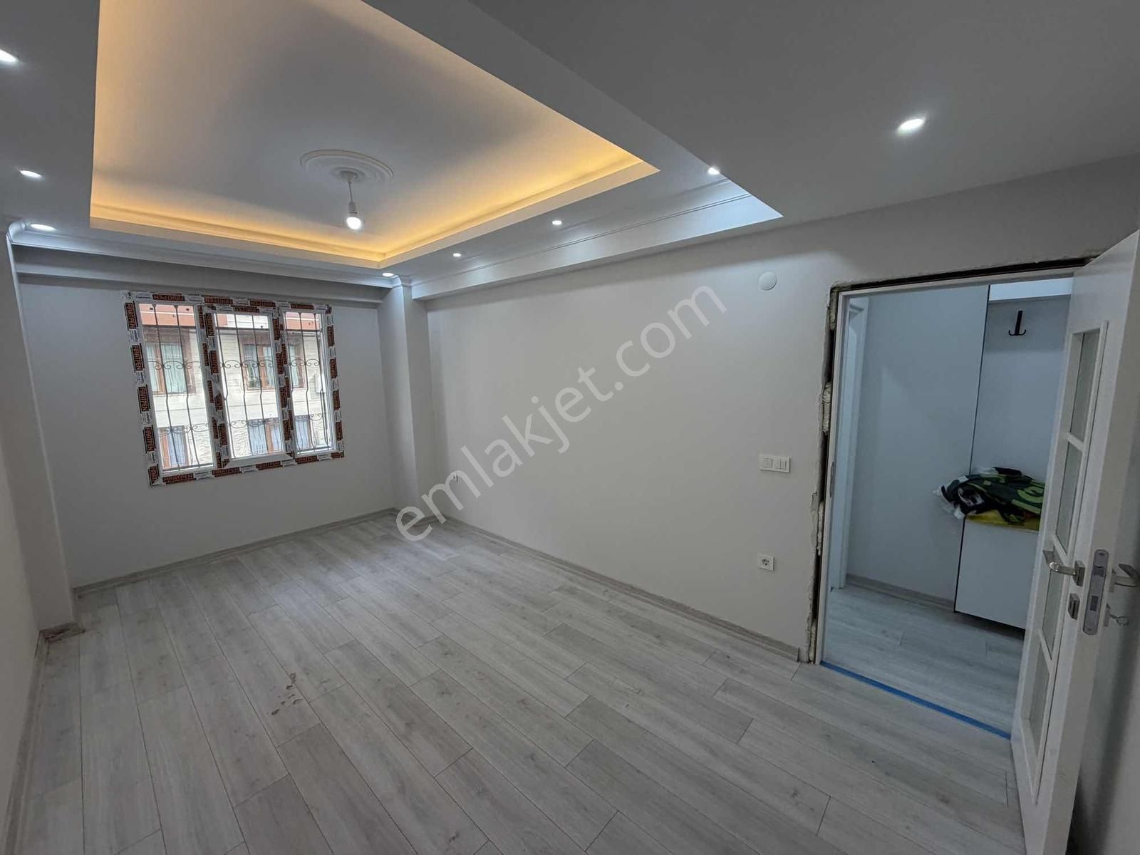 Uğurmumcu Mh. Tapu Masrafsız 2+1 Balkonlu Sıfır Yüksek Giriş - Görsel 15