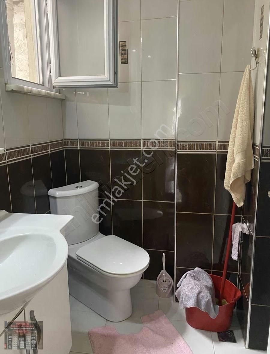 Acil Bayrampaşa Murat Mahallesinde Satılık 90 M2 Ara Kat Daire - Görsel 13