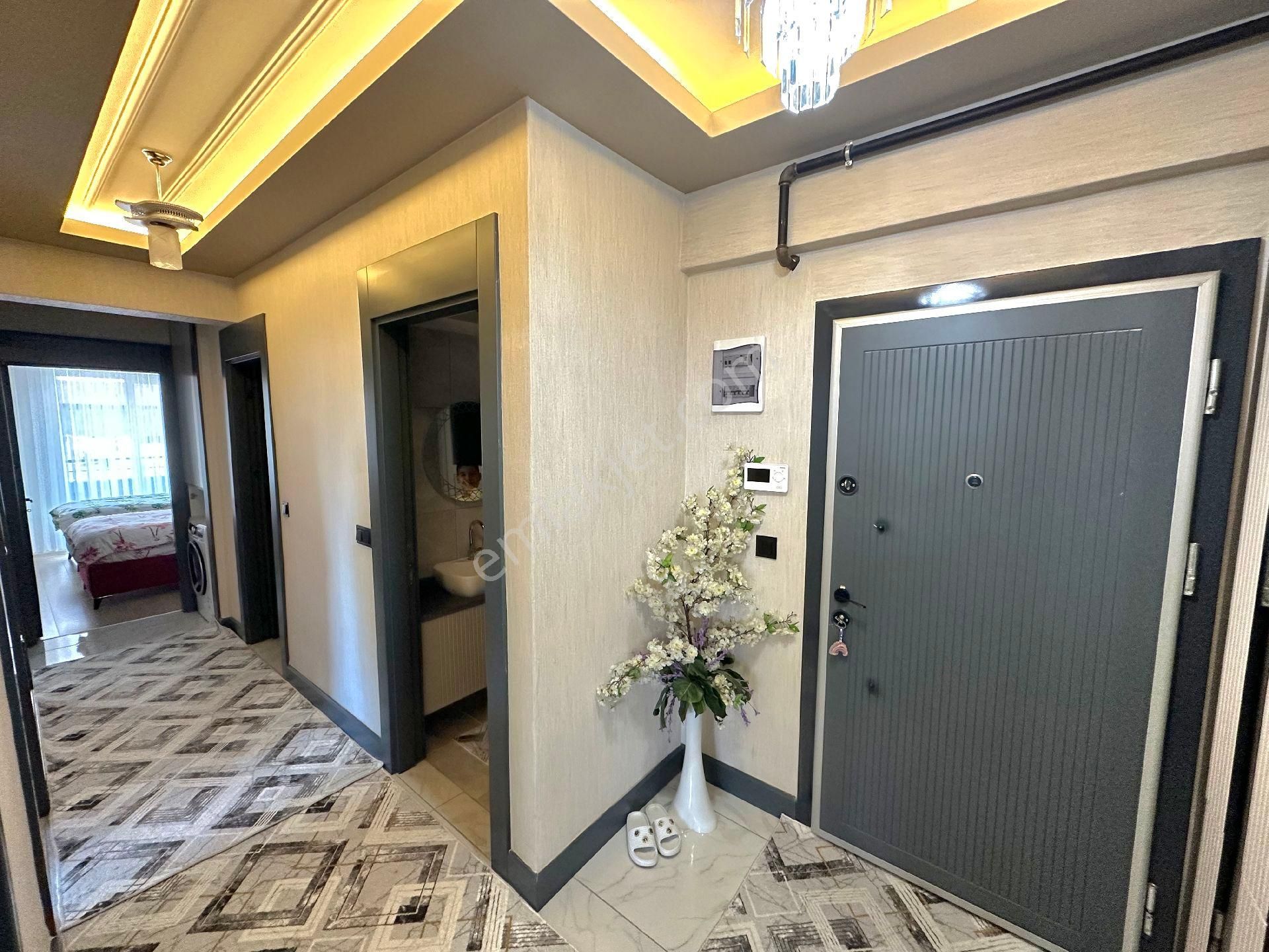 Şahintepe Düzlükte 2.5+1 Çift Balkon Ultra Lüx Daire - Görsel 5