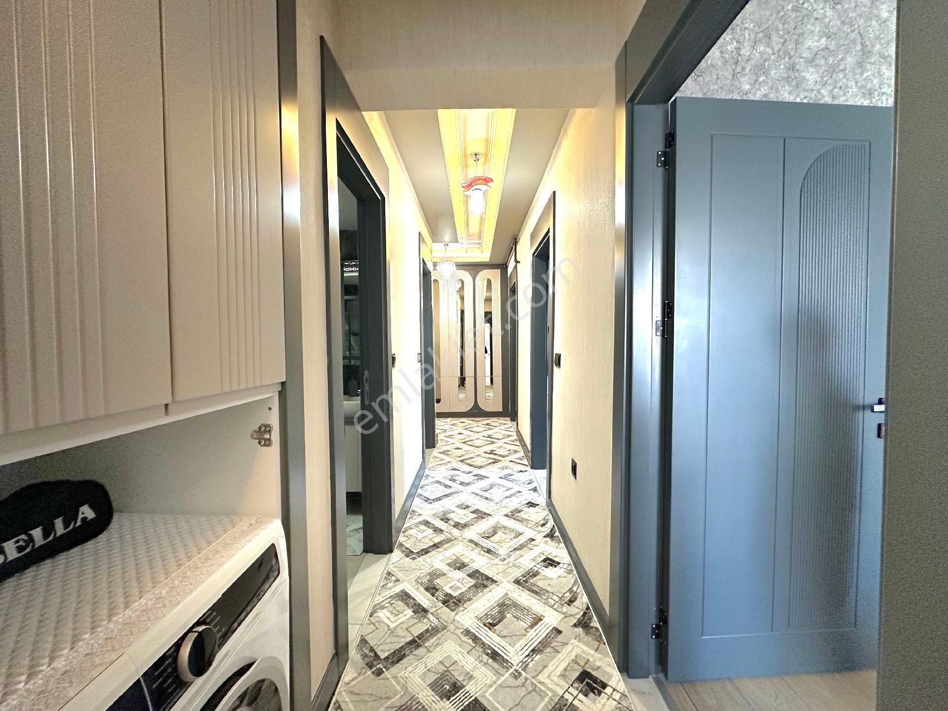 Şahintepe Düzlükte 2.5+1 Çift Balkon Ultra Lüx Daire - Görsel 9