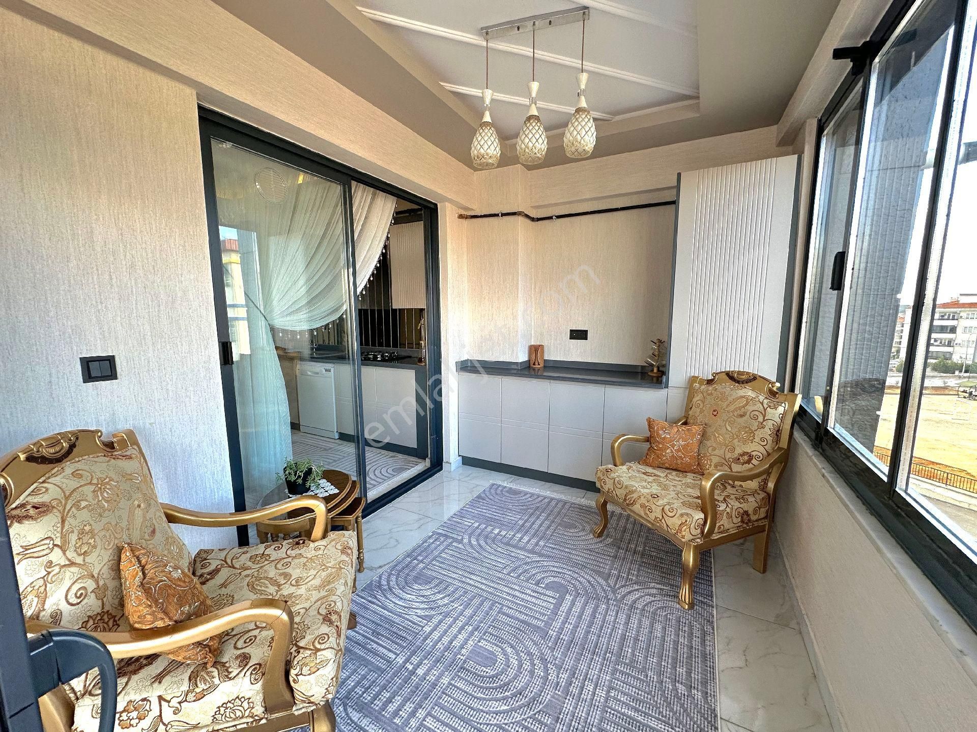 Şahintepe Düzlükte 2.5+1 Çift Balkon Ultra Lüx Daire - Görsel 10