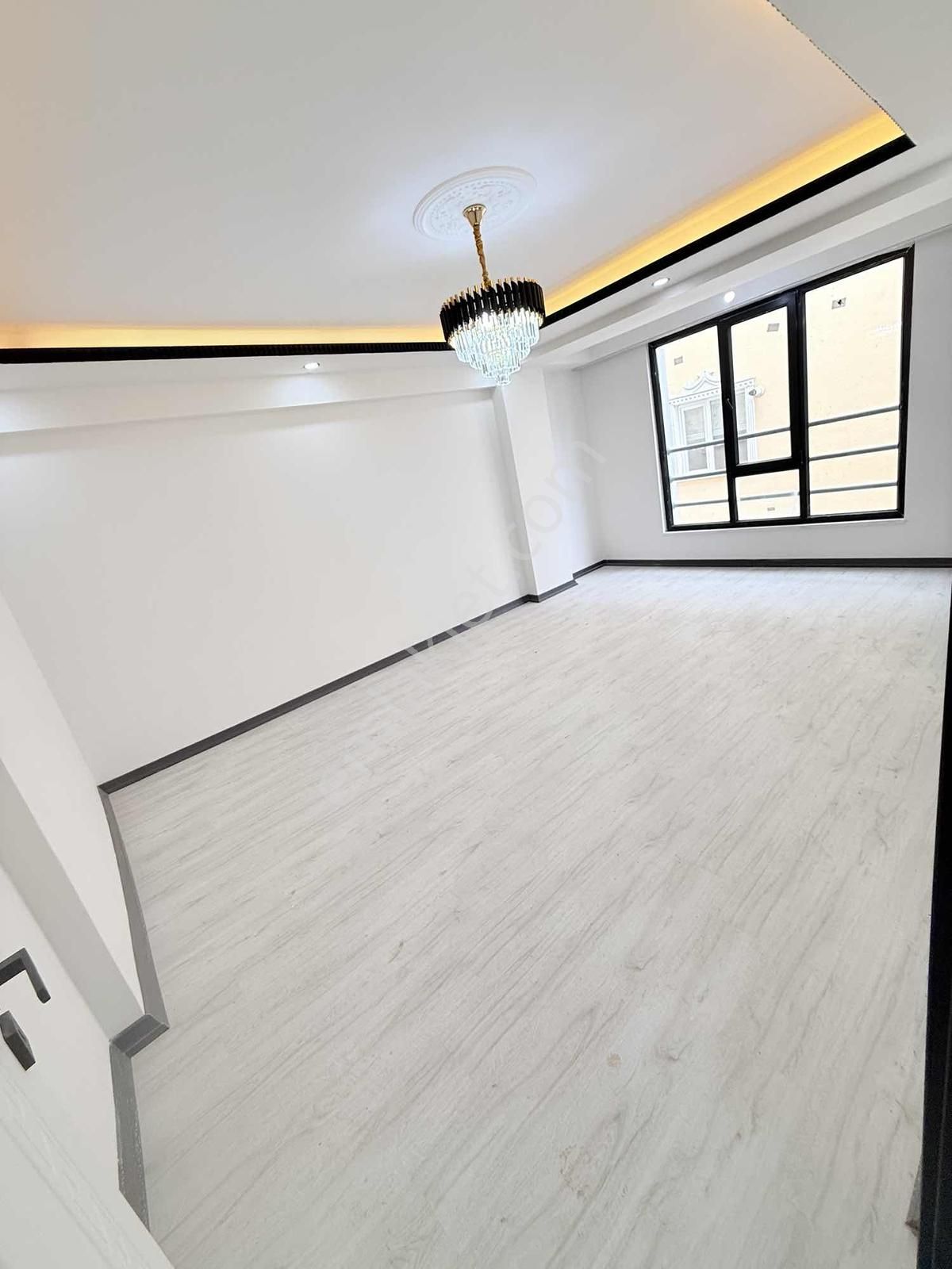 Bahçelievlerde Kiralık 3+1daire Vebeyn Banyolu