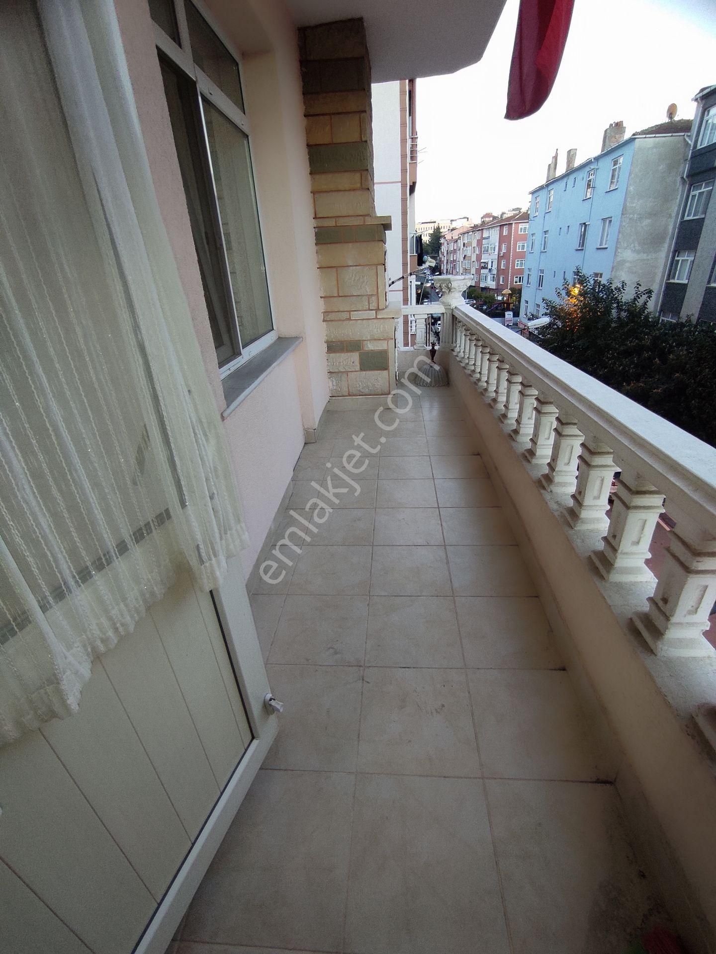 Büşra Gayrimenkulden Çarşı Merkezde Eşyalı Kiralık Daire 2+1 Kat 3 Doğalgazlı Kombili - Görsel 3