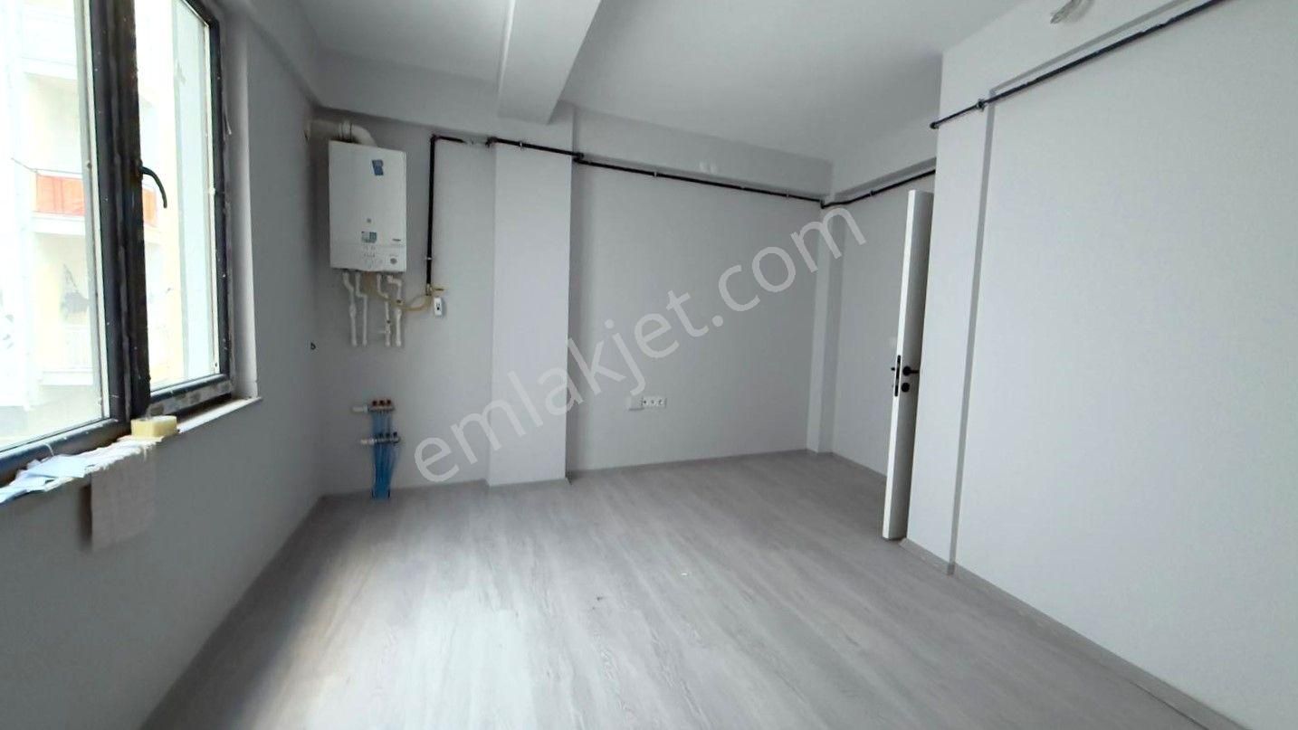 Recep Ümit'ten Hacı Seyit Mahallesinde Caddeye Yakın Ferah (sıfır)kiralık 1+1 Daire. - Görsel 4