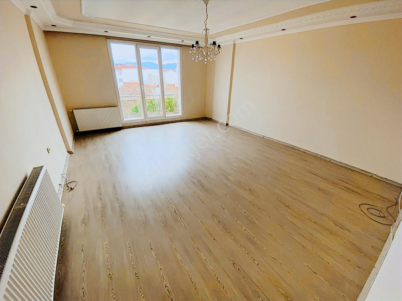 Çarşı Merkezinde Harika Konumda 3+1 Kiralık Daire - Görsel 5