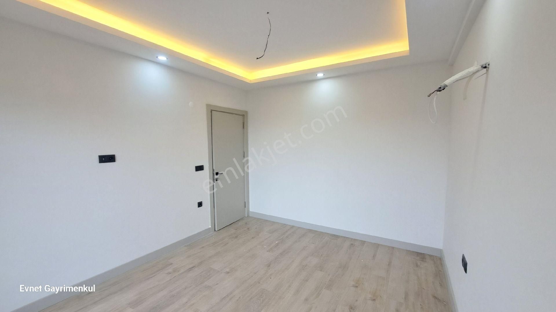 Değirmendere Mahallesi’nde Havuzlu Sitede Deniz Manzaralı 2+1 Daire - Görsel 25