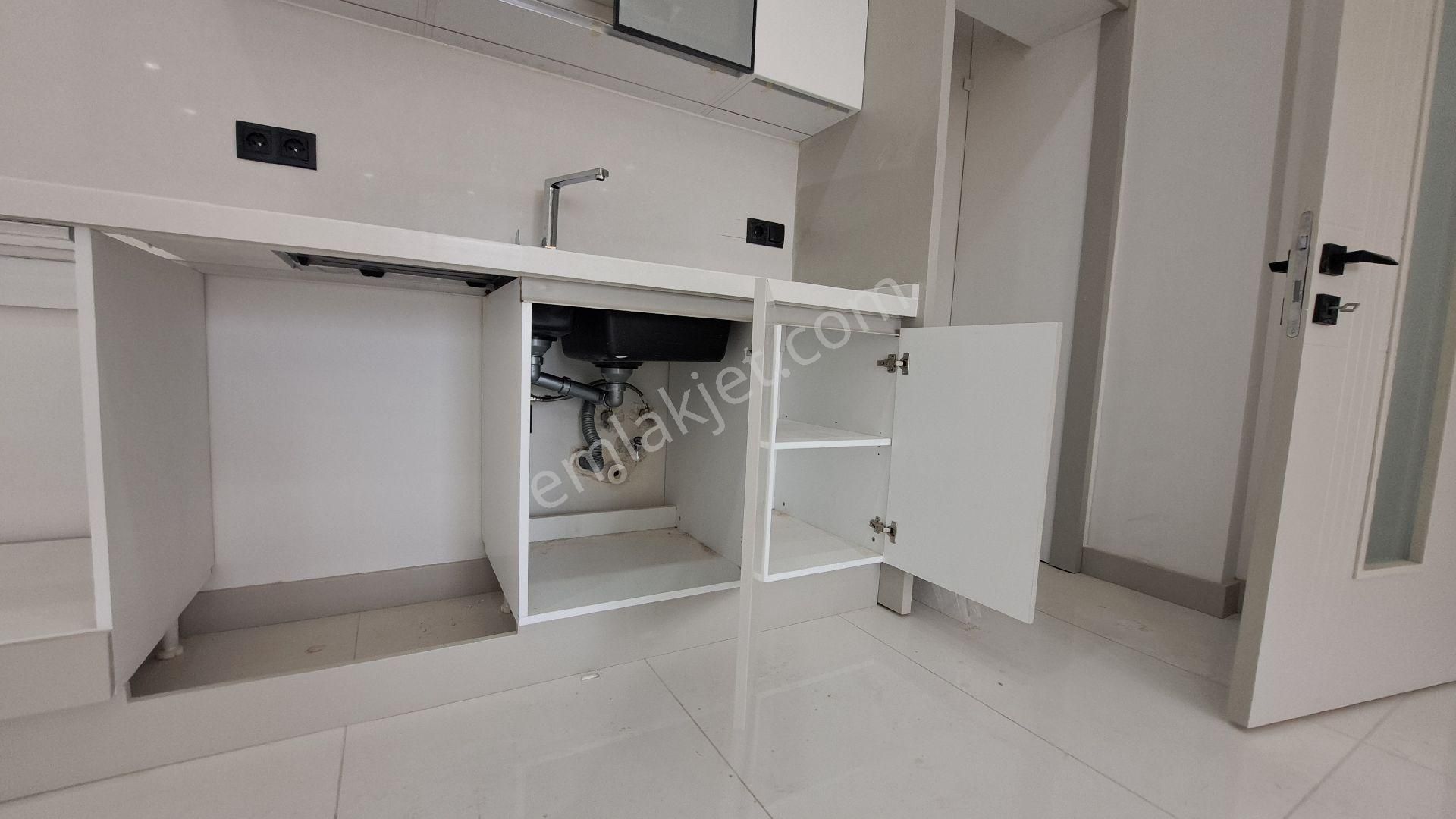 Değirmendere Mahallesi’nde Havuzlu Sitede Deniz Manzaralı 2+1 Daire - Görsel 17