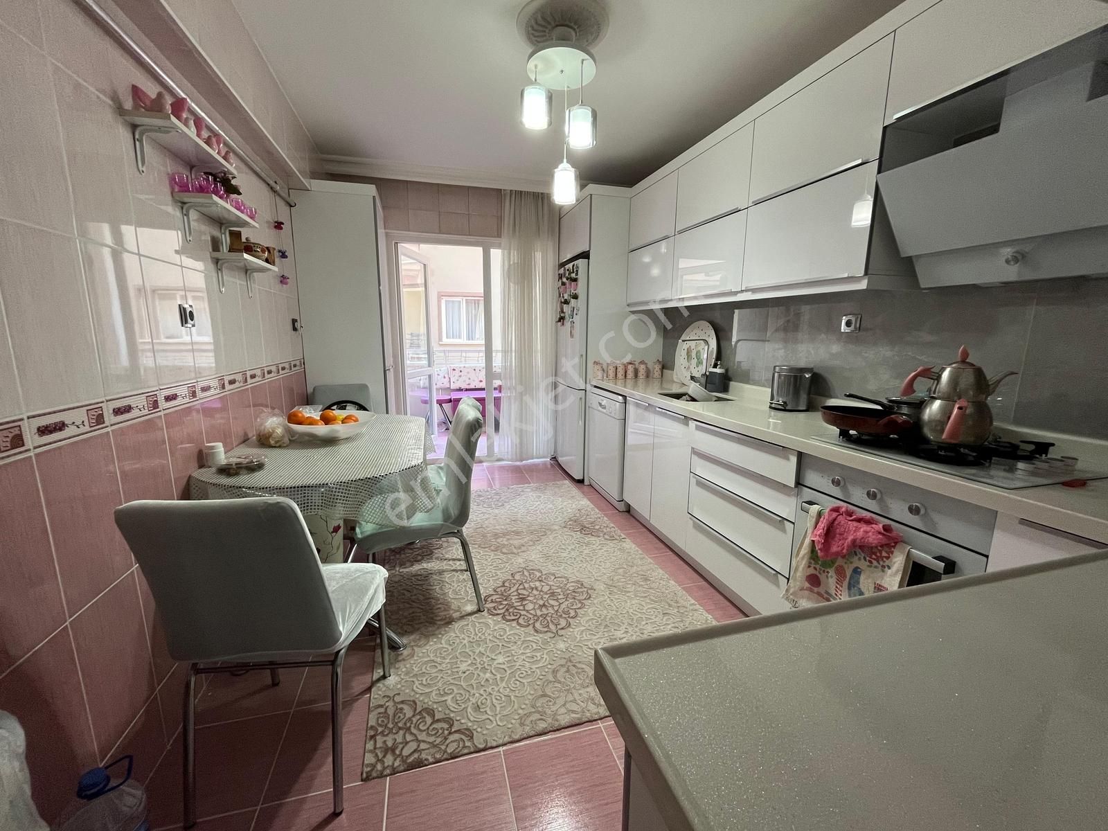 Ufuktepede Ara Katta Geniş M2 Masrafsız