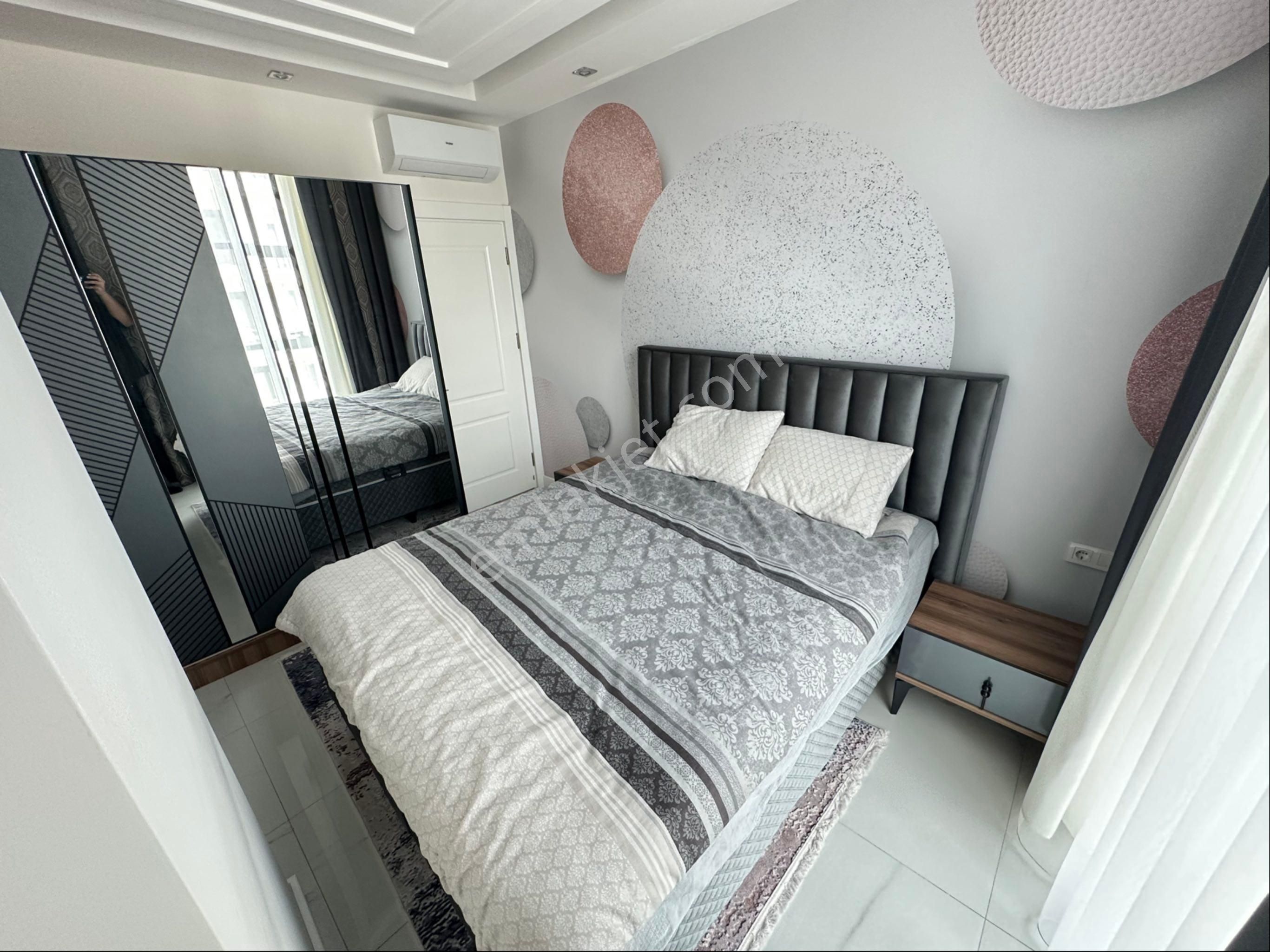 Satılık 1+1 Lüks Eşyalı Daire - Görsel 24