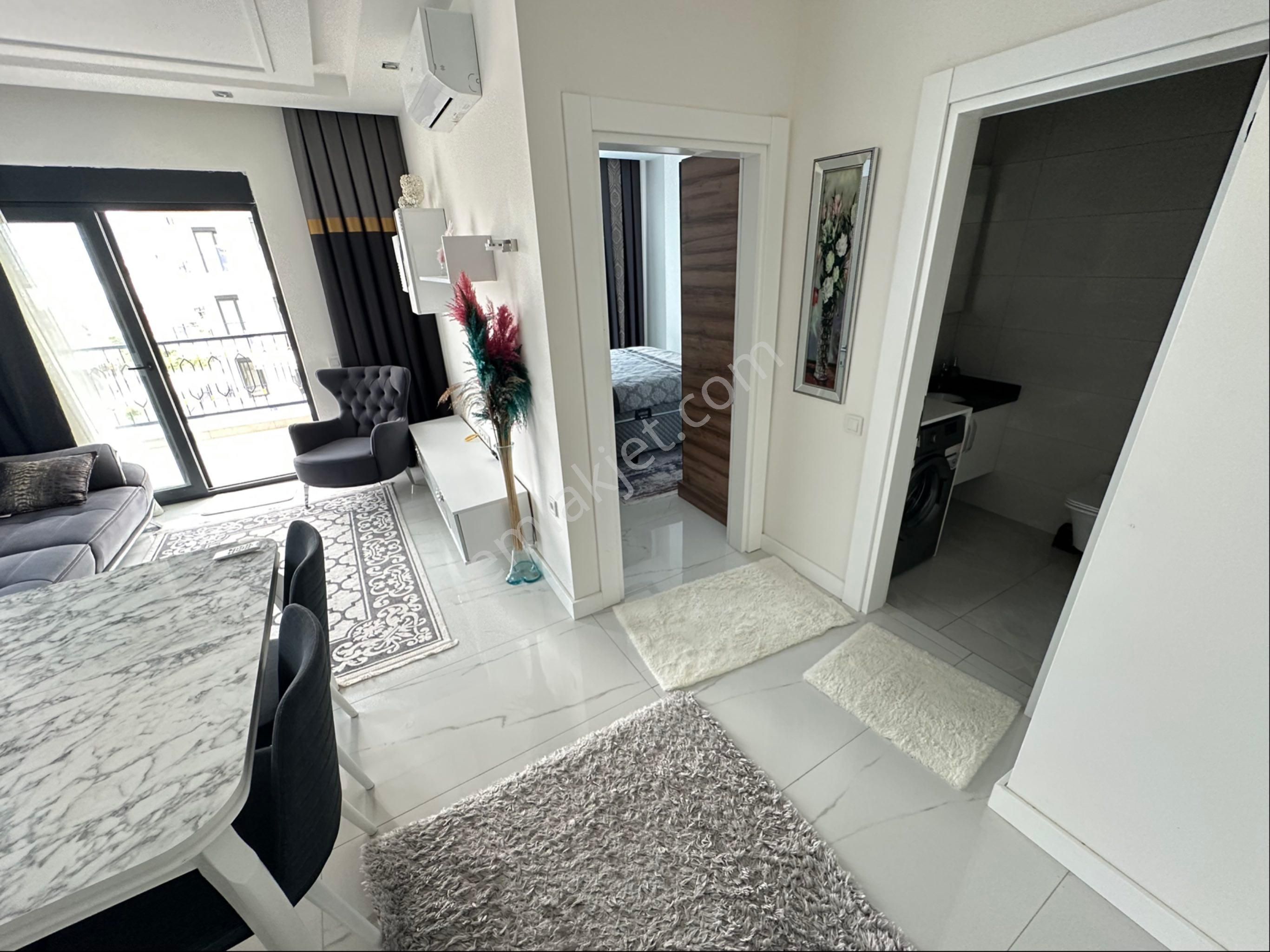 Satılık 1+1 Lüks Eşyalı Daire - Görsel 21