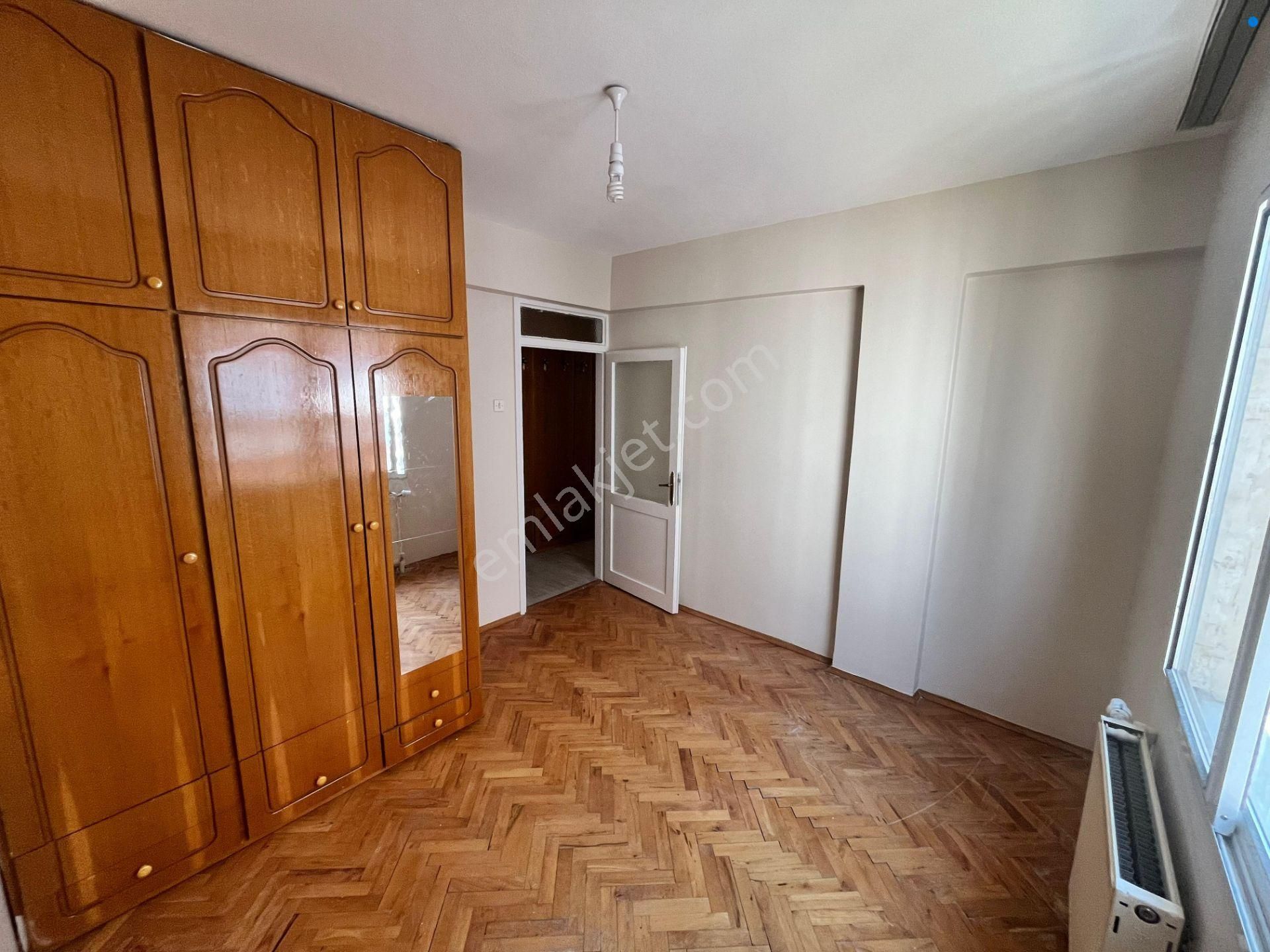 Balçova Korutürk Hastaneye Çok Yakın 135 M² Kiralık 3+1 Daire - Görsel 10