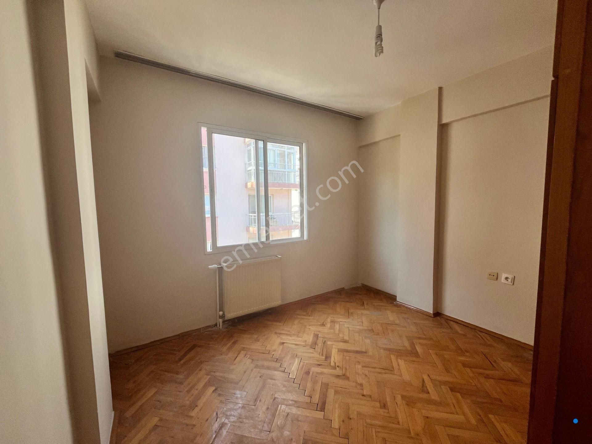 Balçova Korutürk Hastaneye Çok Yakın 135 M² Kiralık 3+1 Daire - Görsel 12