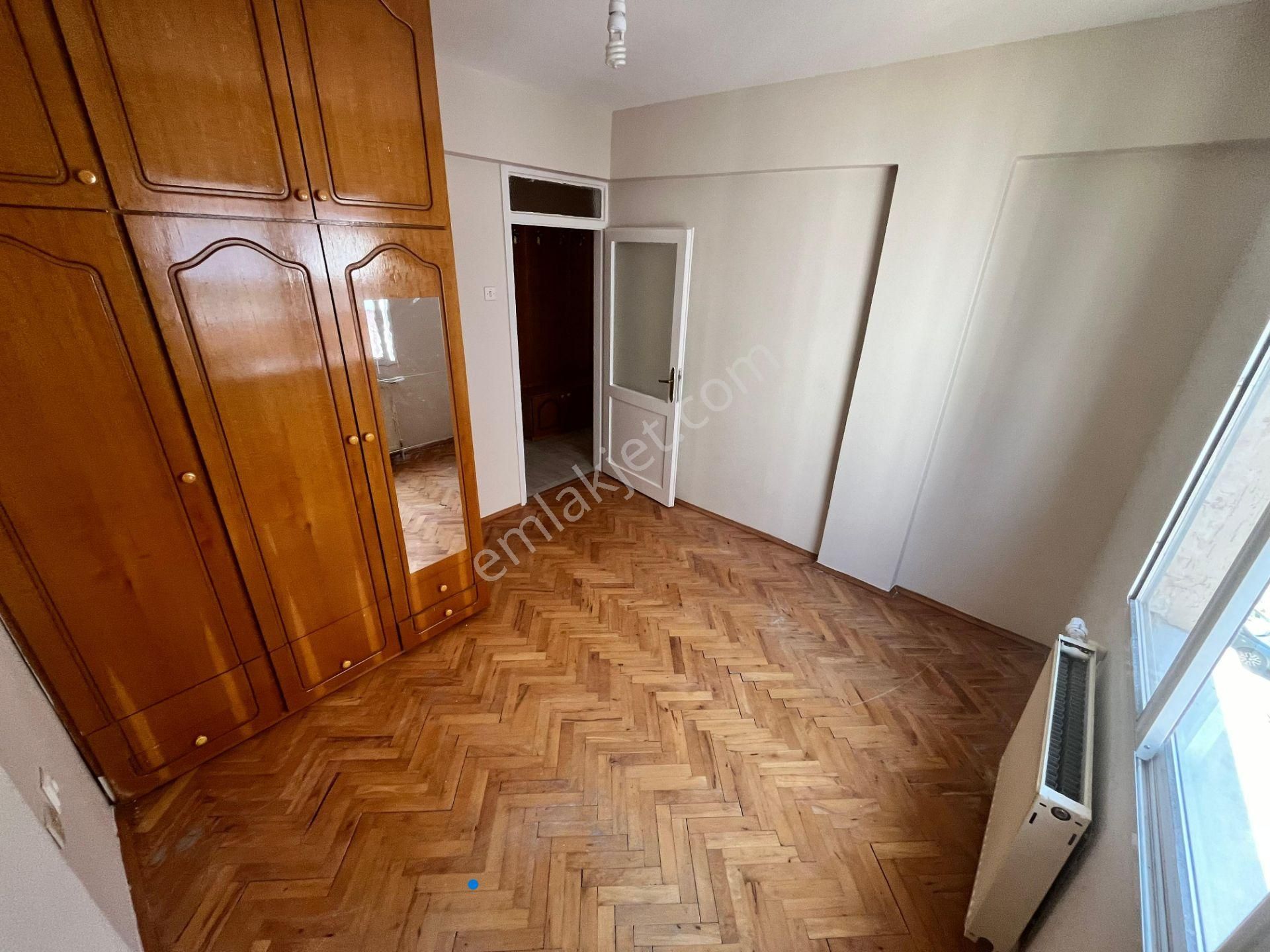 Balçova Korutürk Hastaneye Çok Yakın 135 M² Kiralık 3+1 Daire - Görsel 13