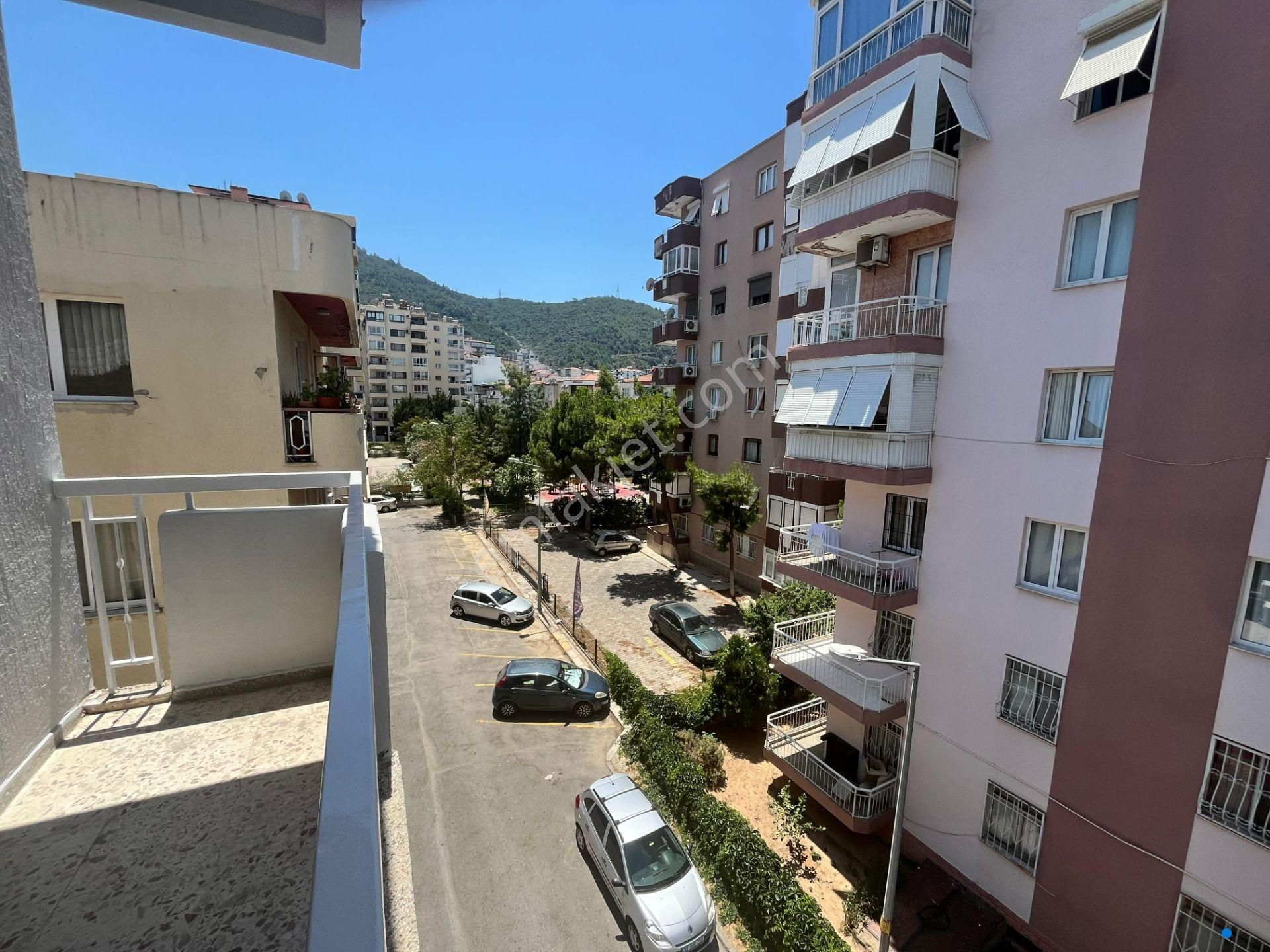 Balçova Korutürk Hastaneye Çok Yakın 135 M² Kiralık 3+1 Daire - Görsel 6