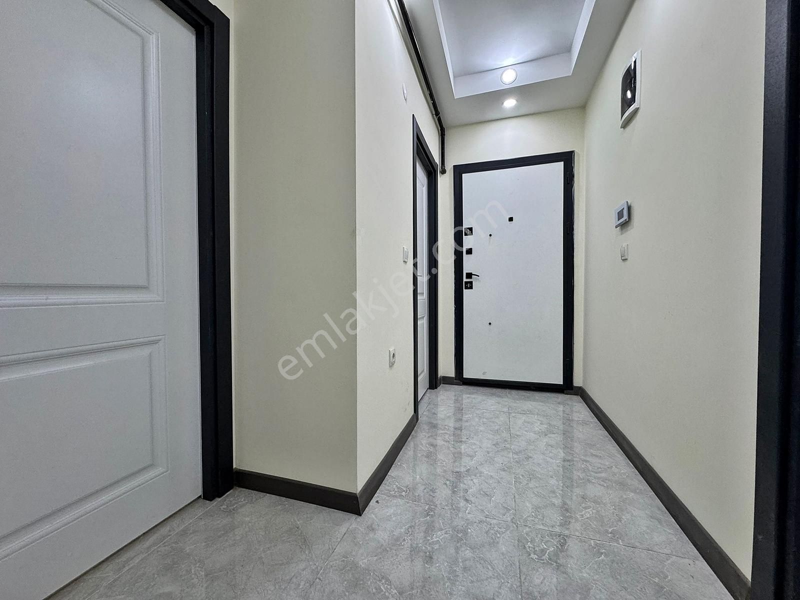 Beylikdüzü Yakuplu Da Satılık 1+1 Ön Cephe Balkonlu Daire - Görsel 5