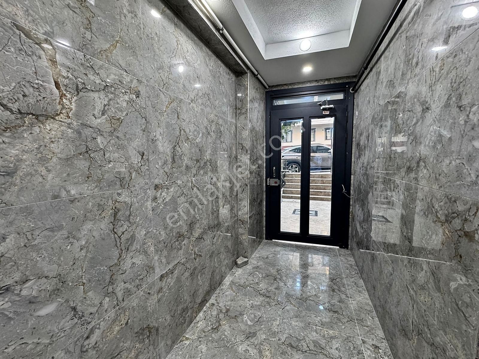 Beylikdüzü Yakuplu Da Satılık 1+1 Ön Cephe Balkonlu Daire - Görsel 20