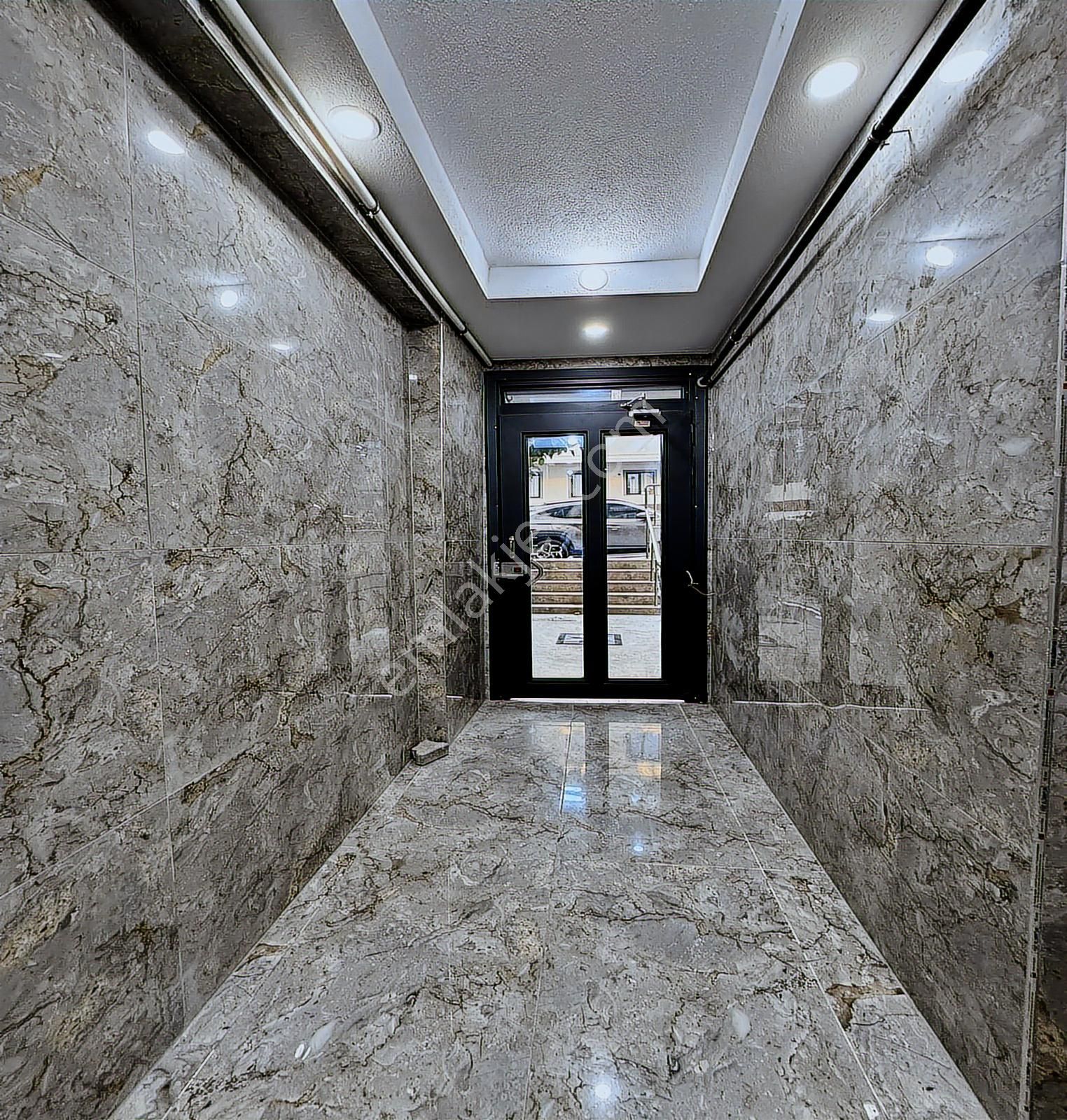 Beylikdüzü Yakuplu Da Satılık 1+1 Ön Cephe Balkonlu Daire - Görsel 13