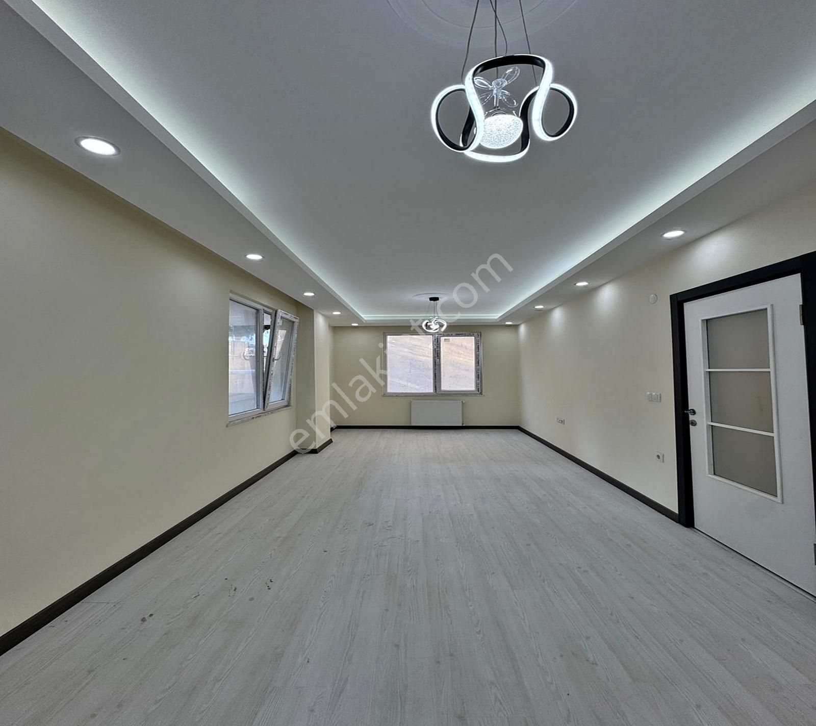 Beylikdüzü Yakuplu Da Satılık 1+1 Ön Cephe Balkonlu Daire - Görsel 14