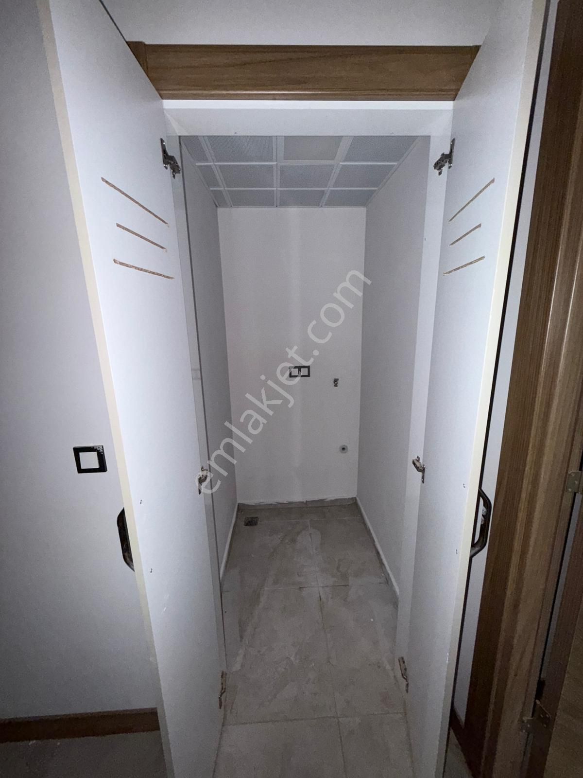 Göl Manzaralı 3+1 Kapalı Mutfak Kiralık Daire - Görsel 12