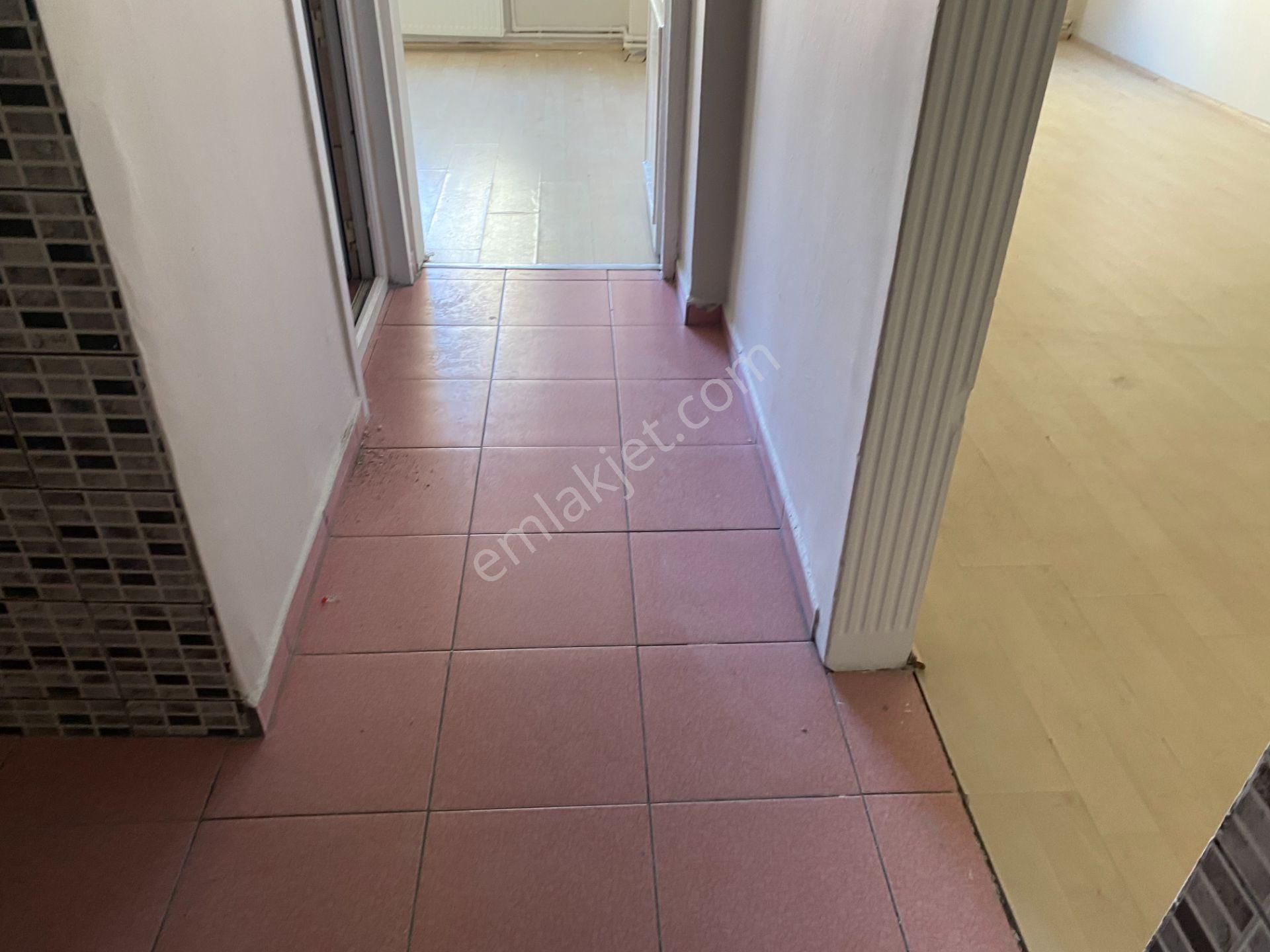 Destan-068-k.m.paşa-carrefour-civarı-1-oda-1-salon-70m2-son-3.kat-kombili-açıklamayı-okuyun - Görsel 25