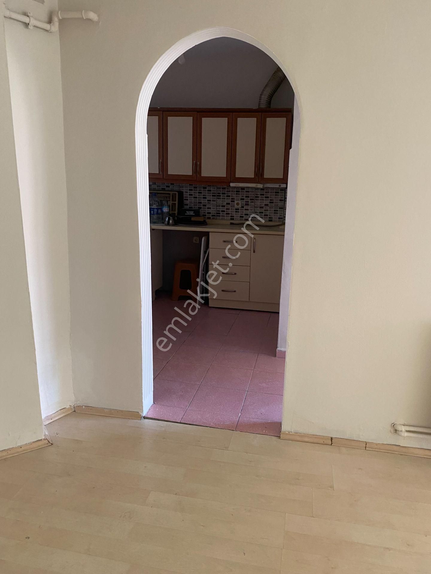 Destan-068-k.m.paşa-carrefour-civarı-1-oda-1-salon-70m2-son-3.kat-kombili-açıklamayı-okuyun - Görsel 22