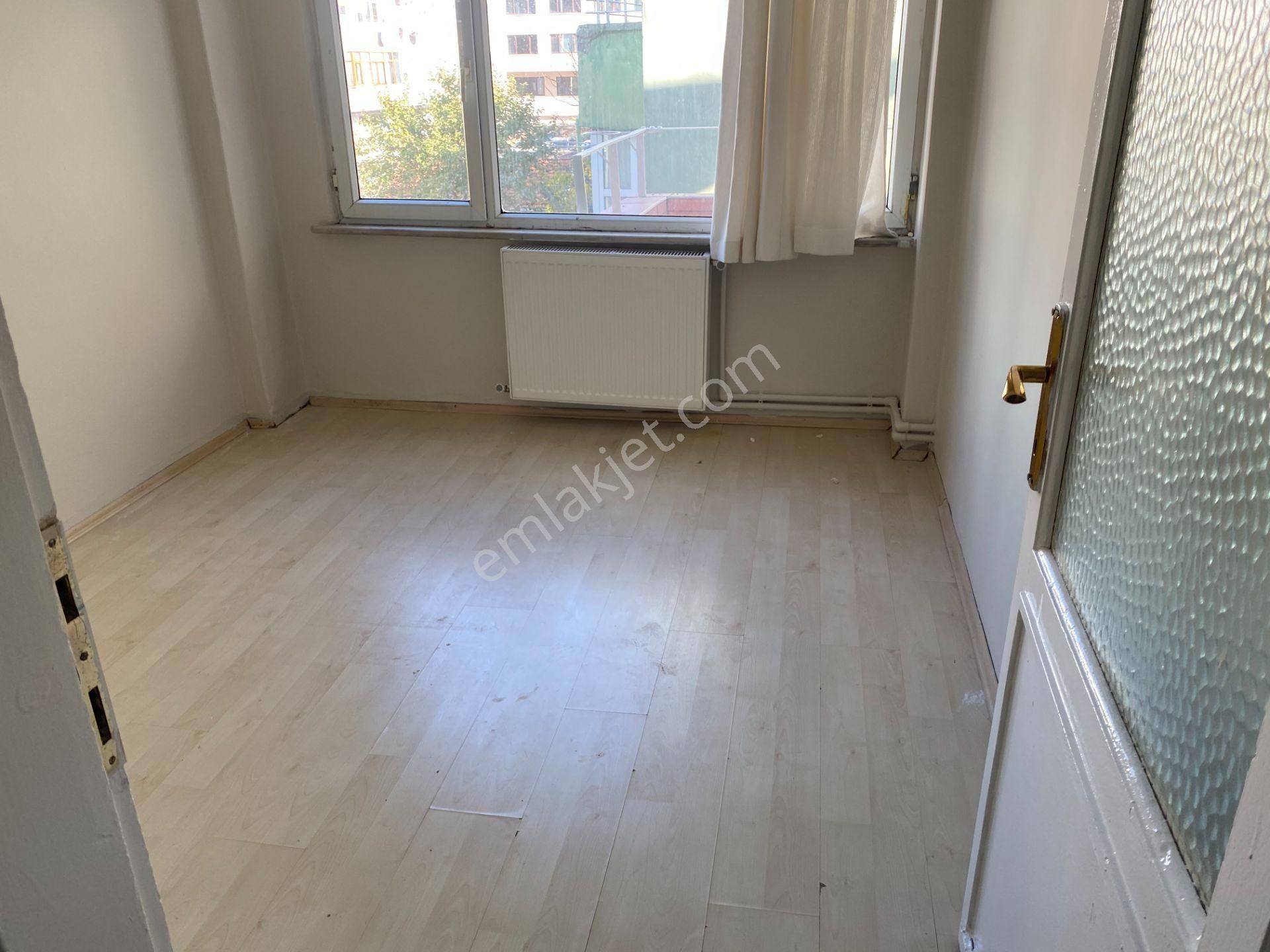 Destan-068-k.m.paşa-carrefour-civarı-1-oda-1-salon-70m2-son-3.kat-kombili-açıklamayı-okuyun - Görsel 27