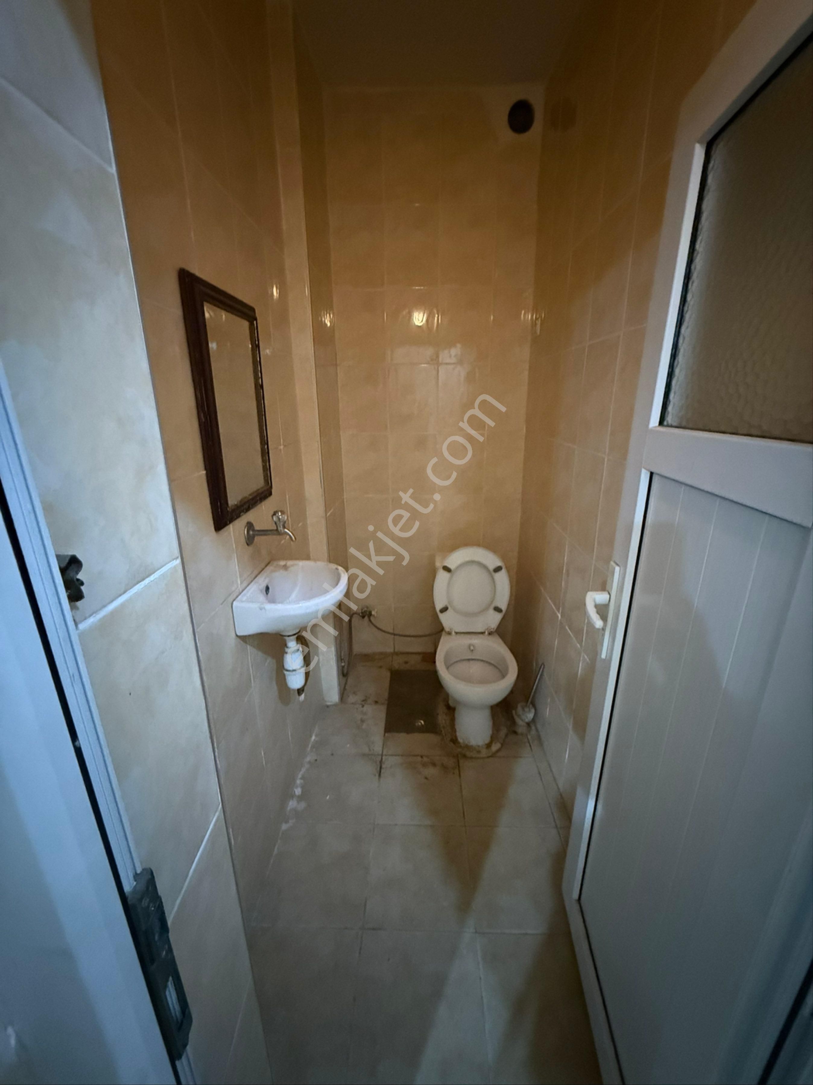 Fatih İskenderpaşa Mah Kıralık Daıre 1+1 Y. Giriş - Görsel 14